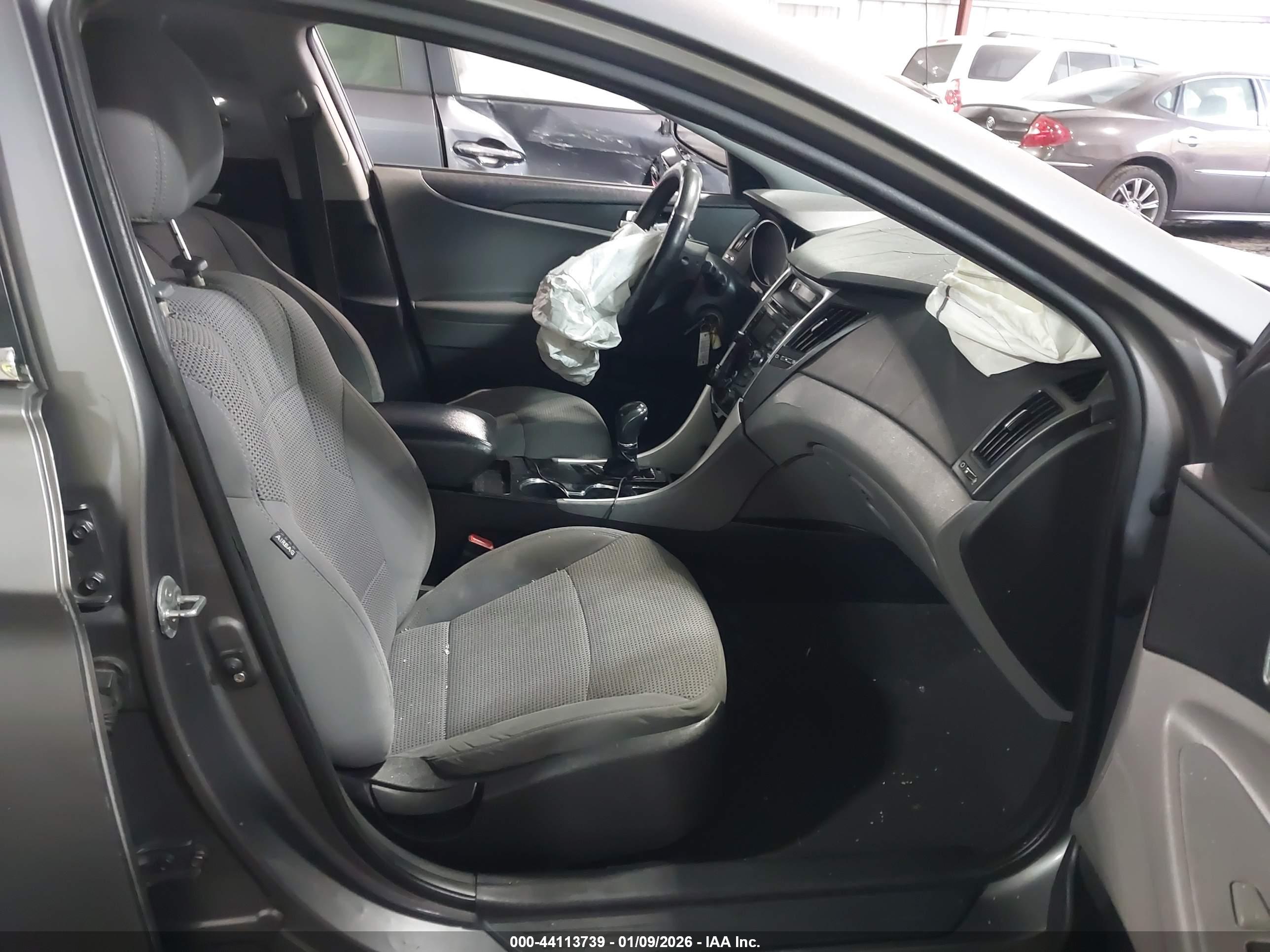 HYUNDAI SONATA image 5