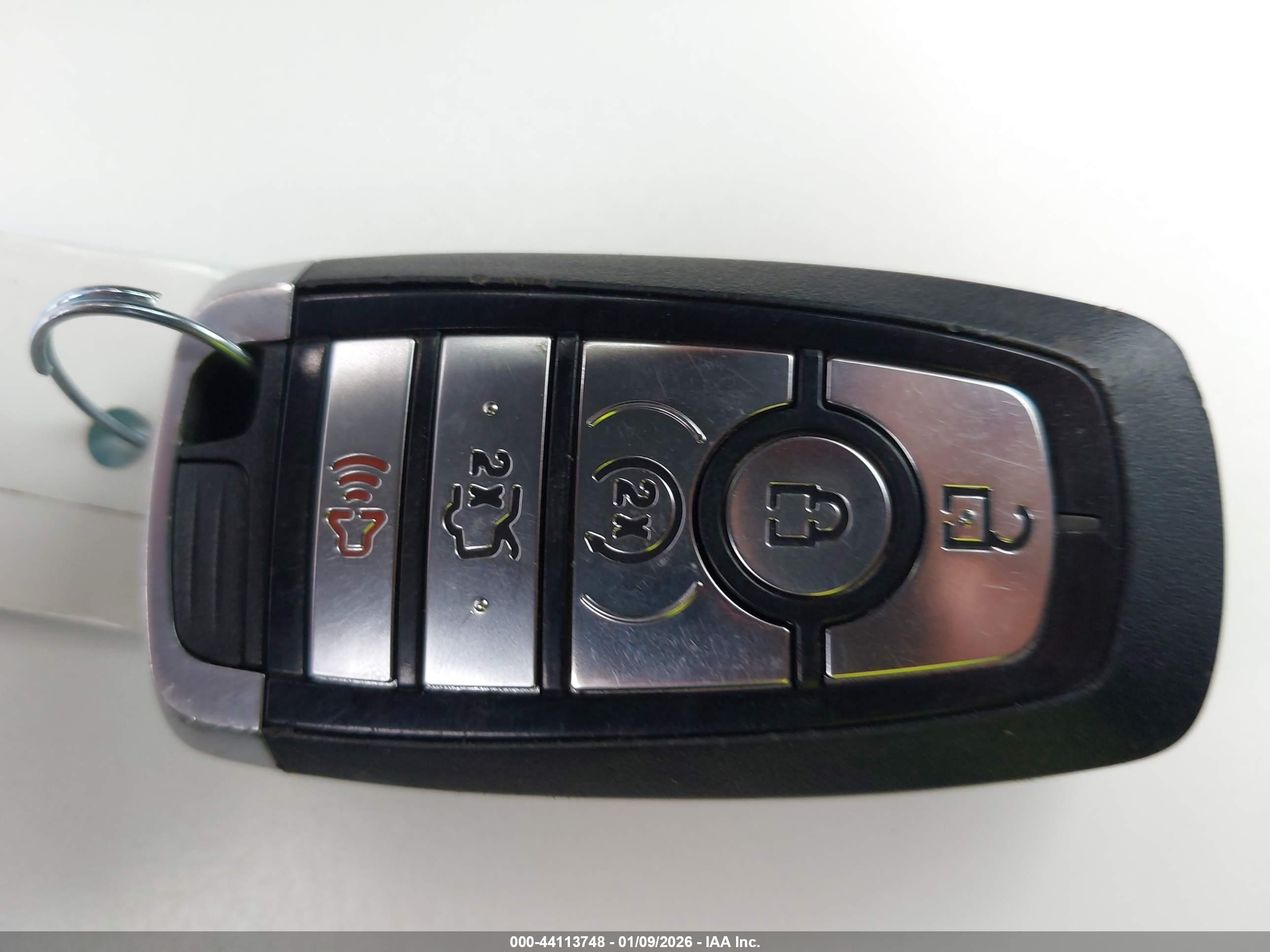 FORD FUSION image 11