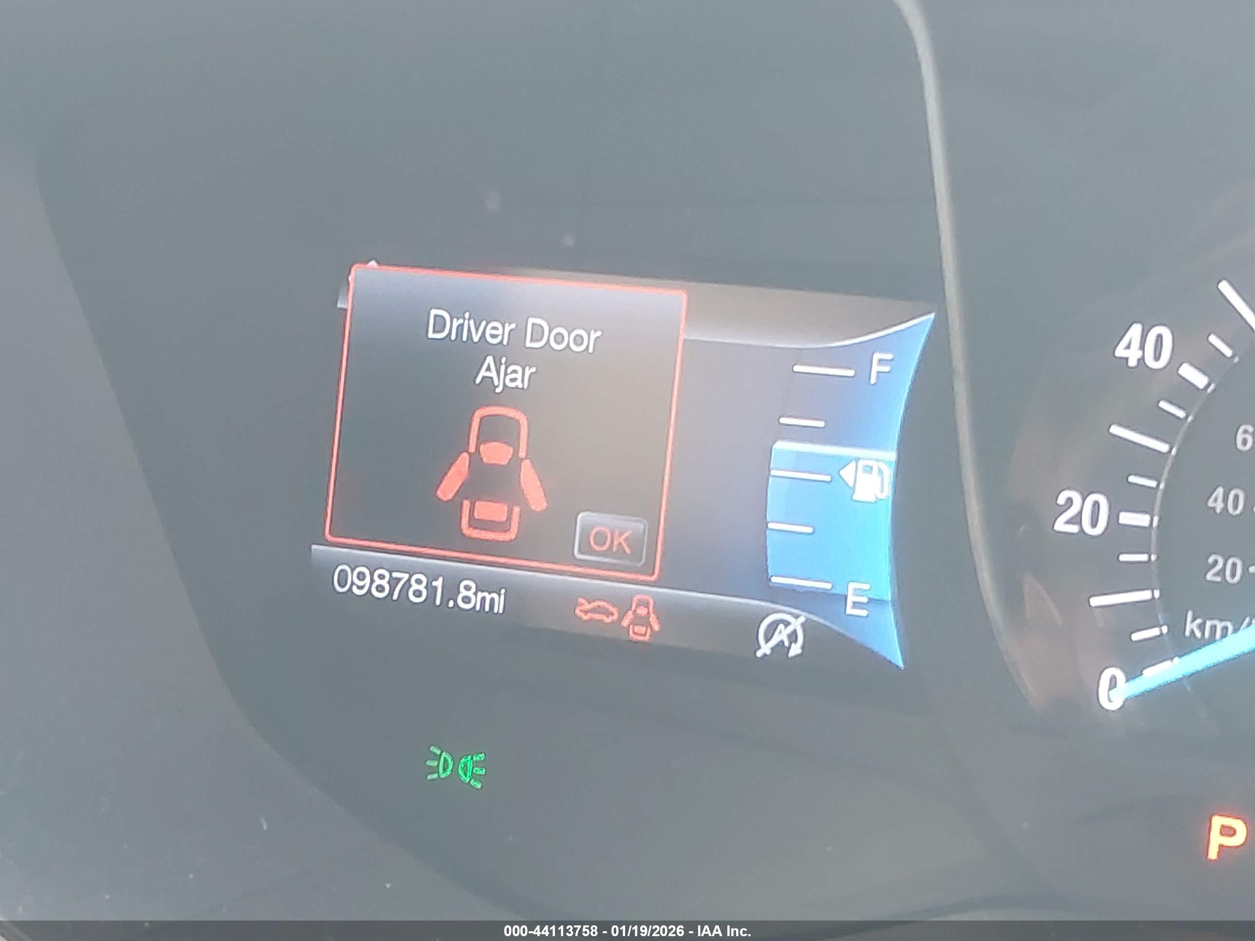 FORD FUSION image 7