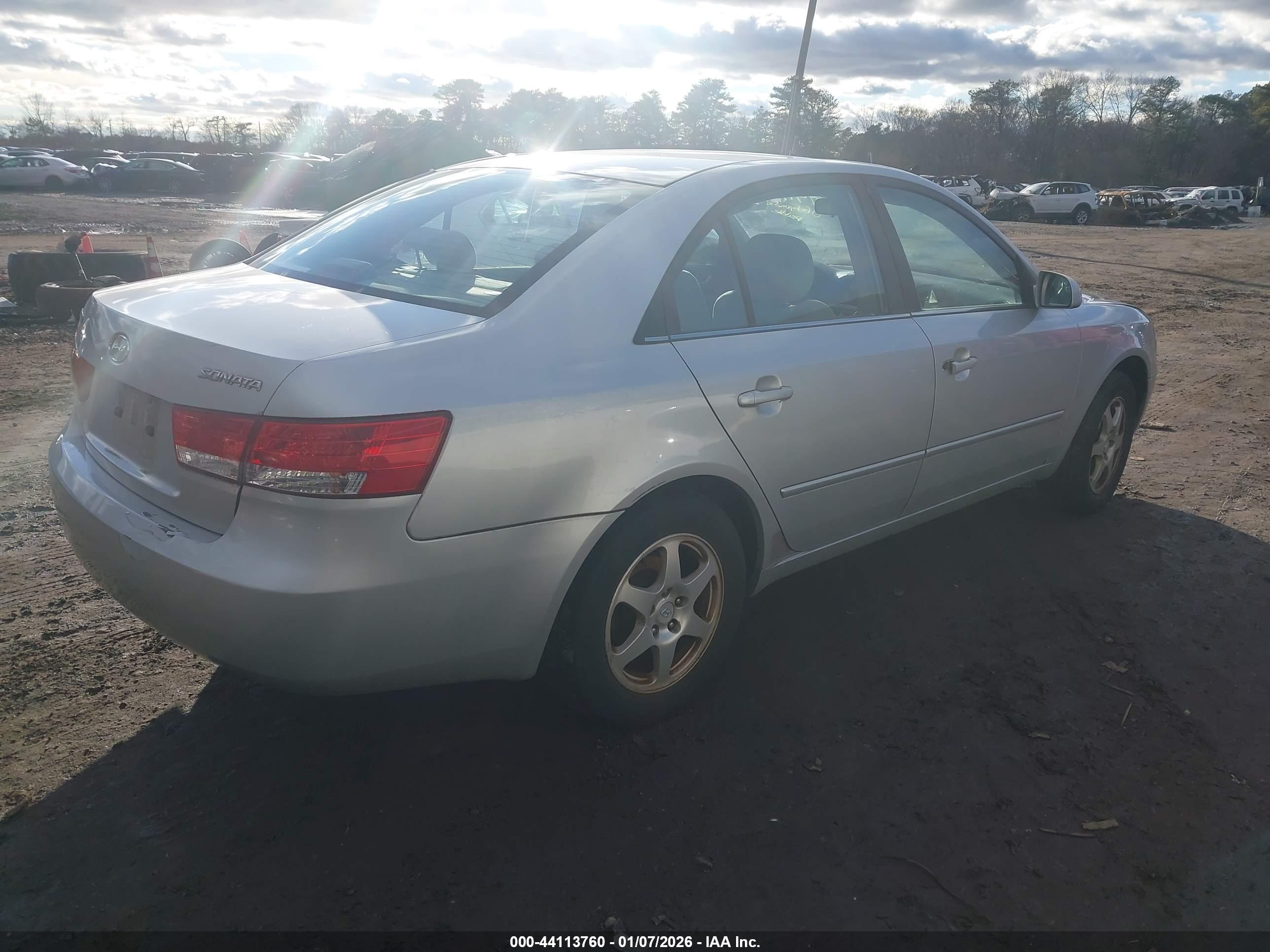 HYUNDAI SONATA image 4