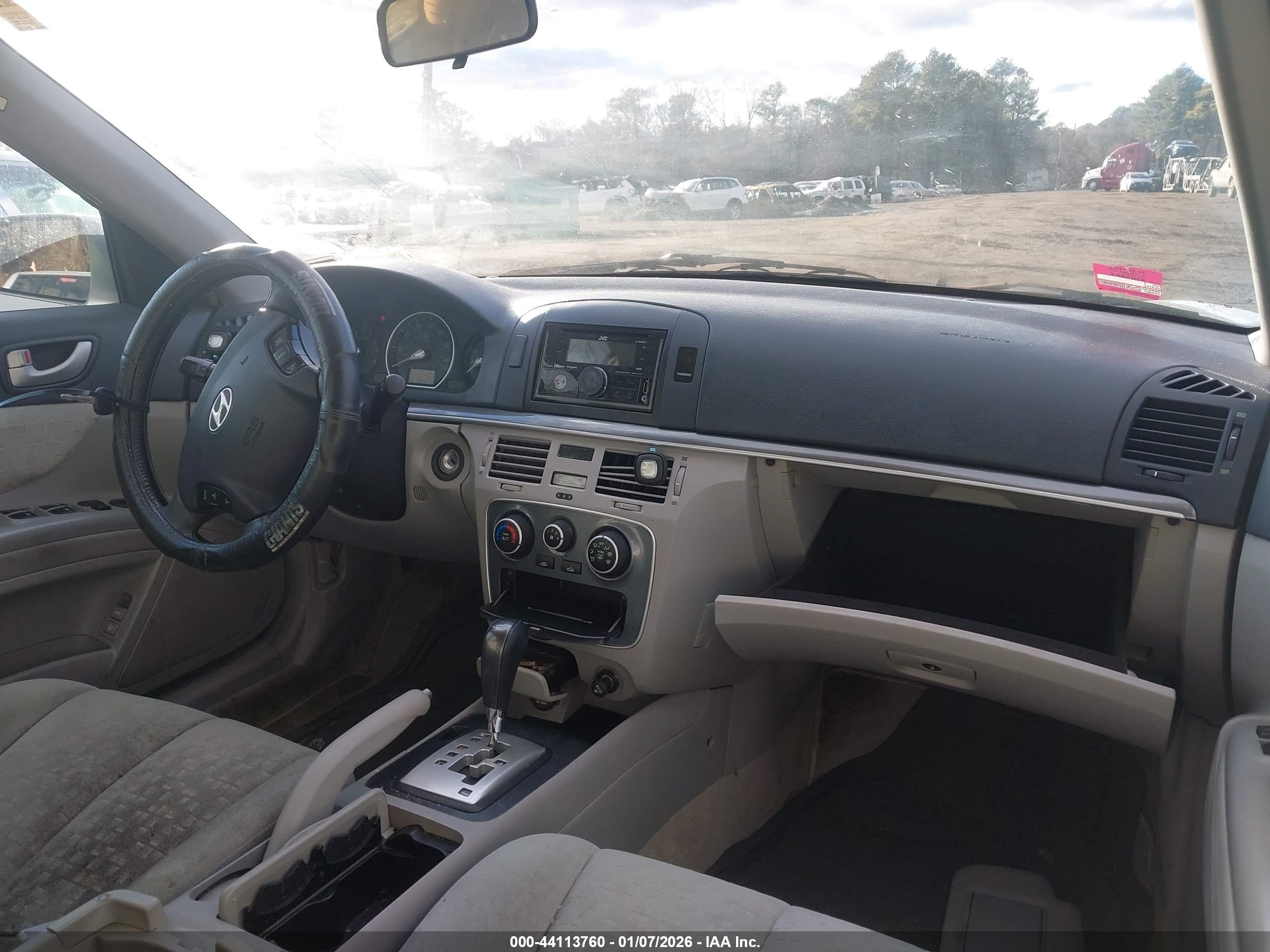 HYUNDAI SONATA image 5