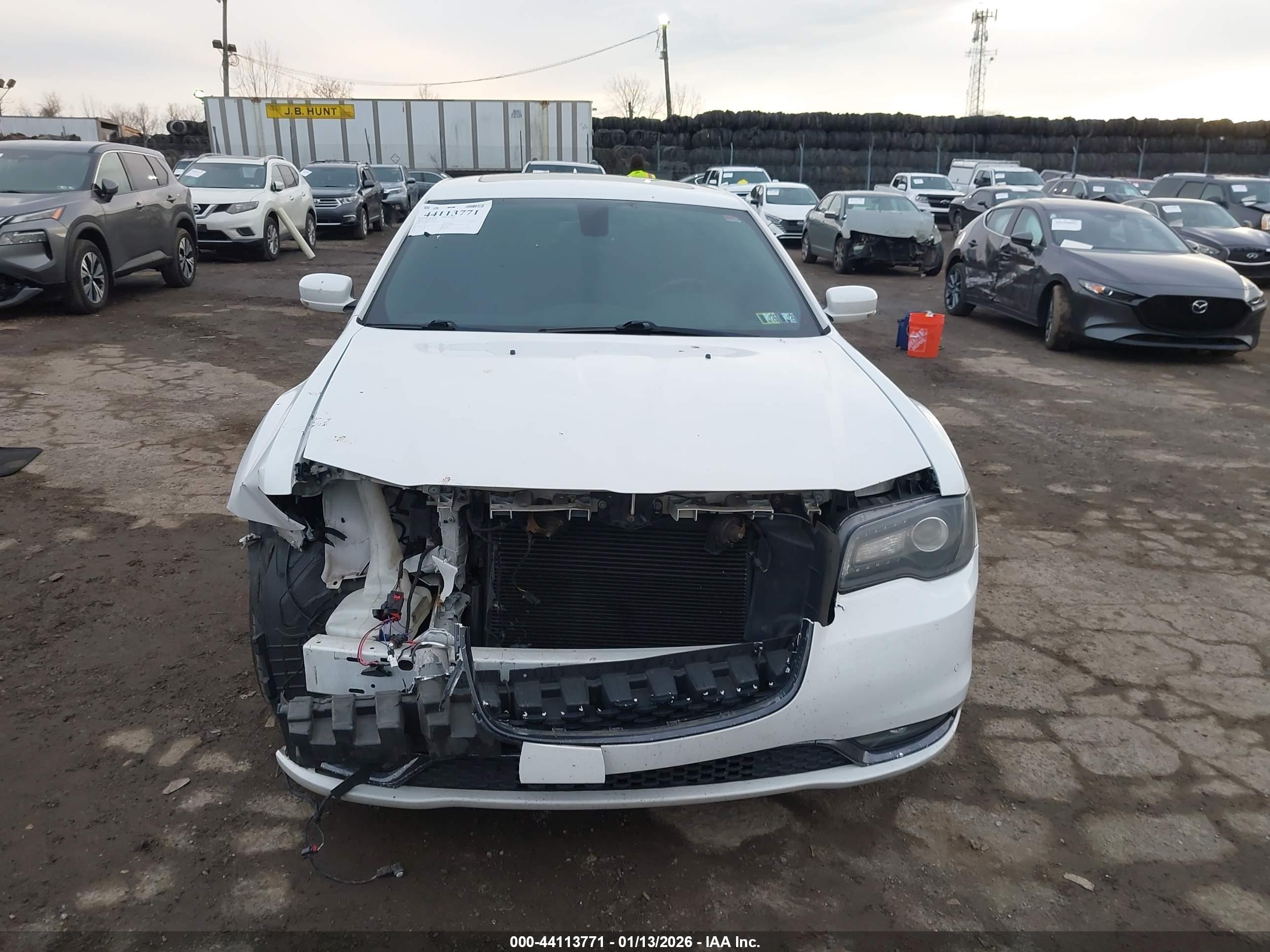 CHRYSLER 300 image 6