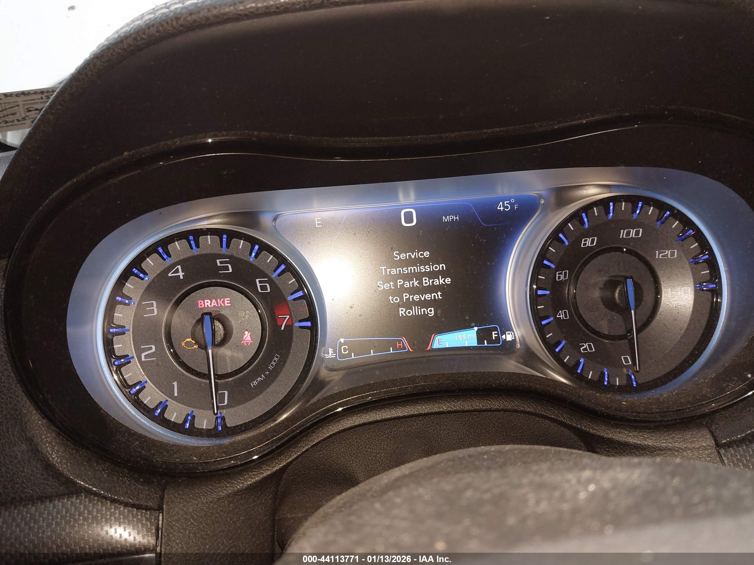 CHRYSLER 300 image 7