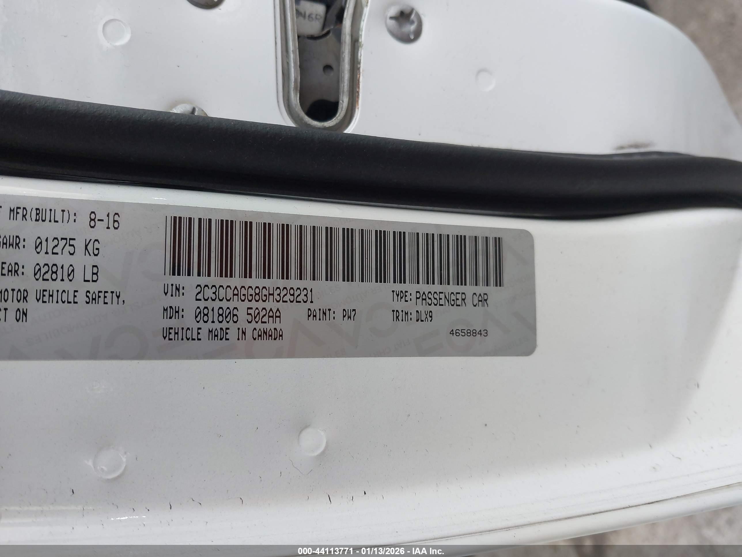 CHRYSLER 300 image 9