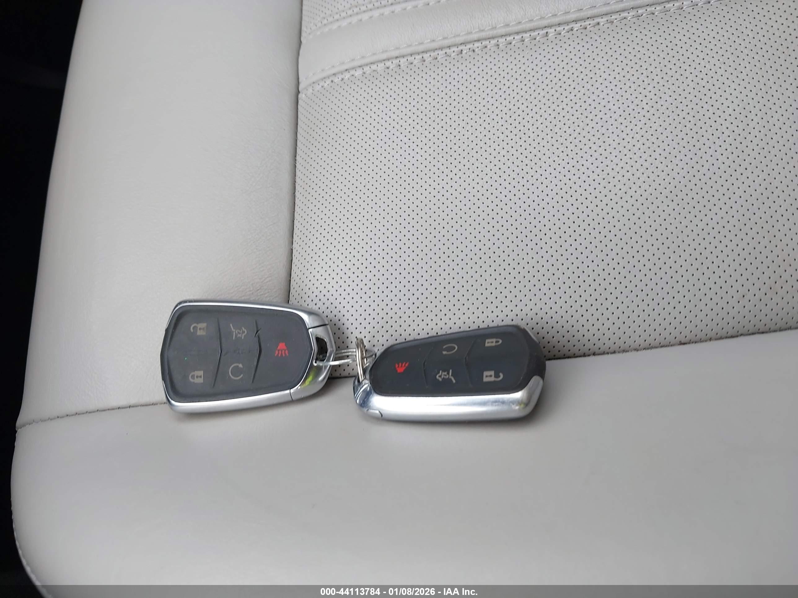 CADILLAC SRX image 11