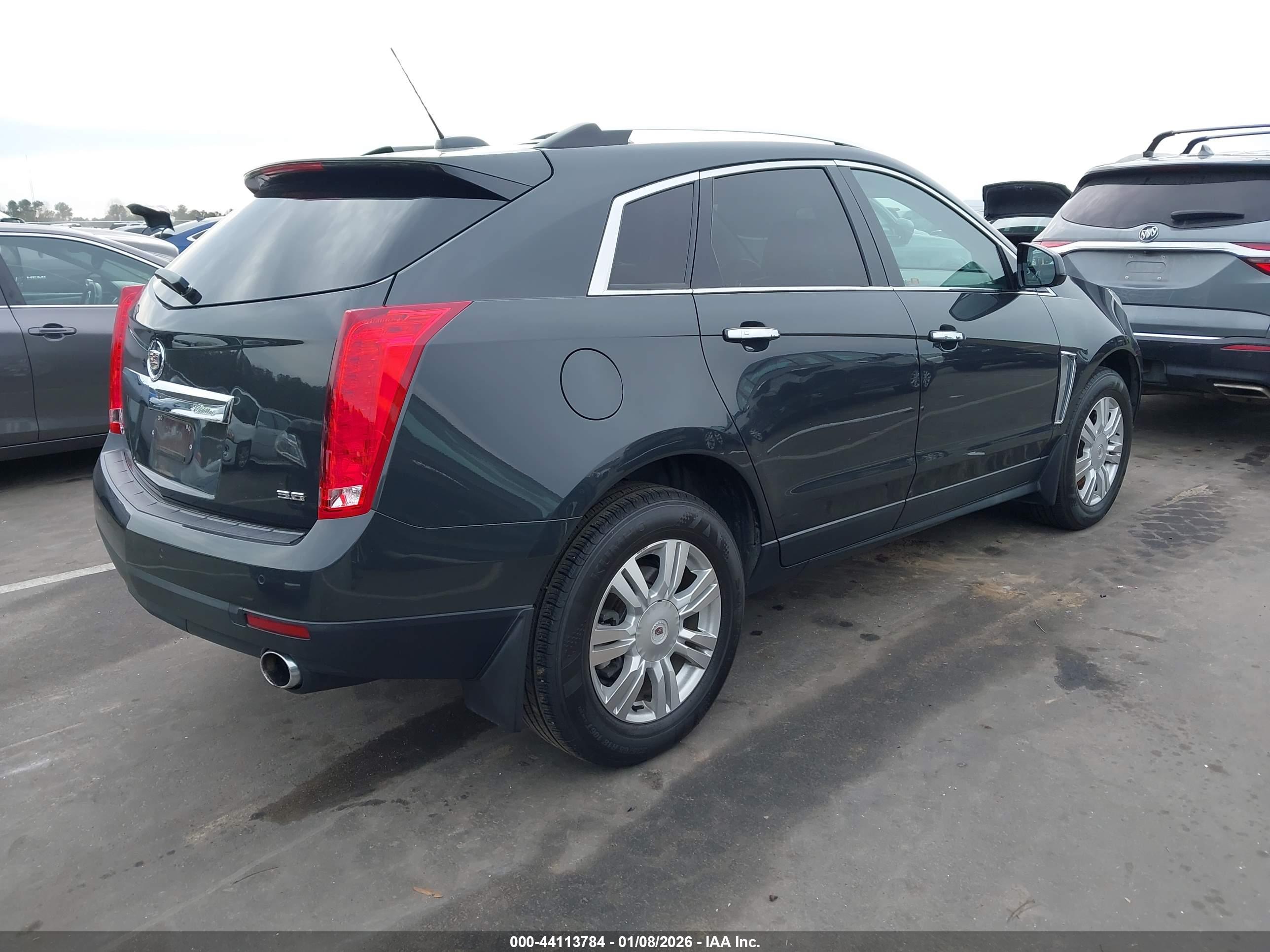 CADILLAC SRX image 4