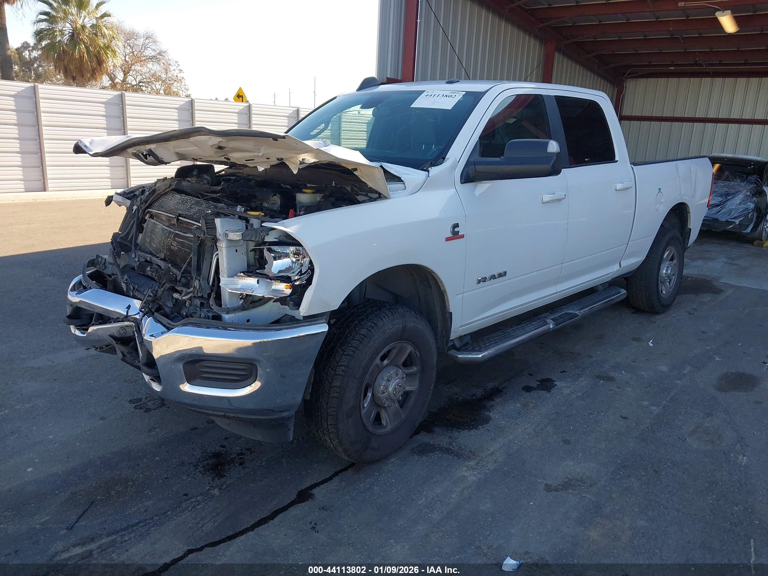 RAM 2500 image 2