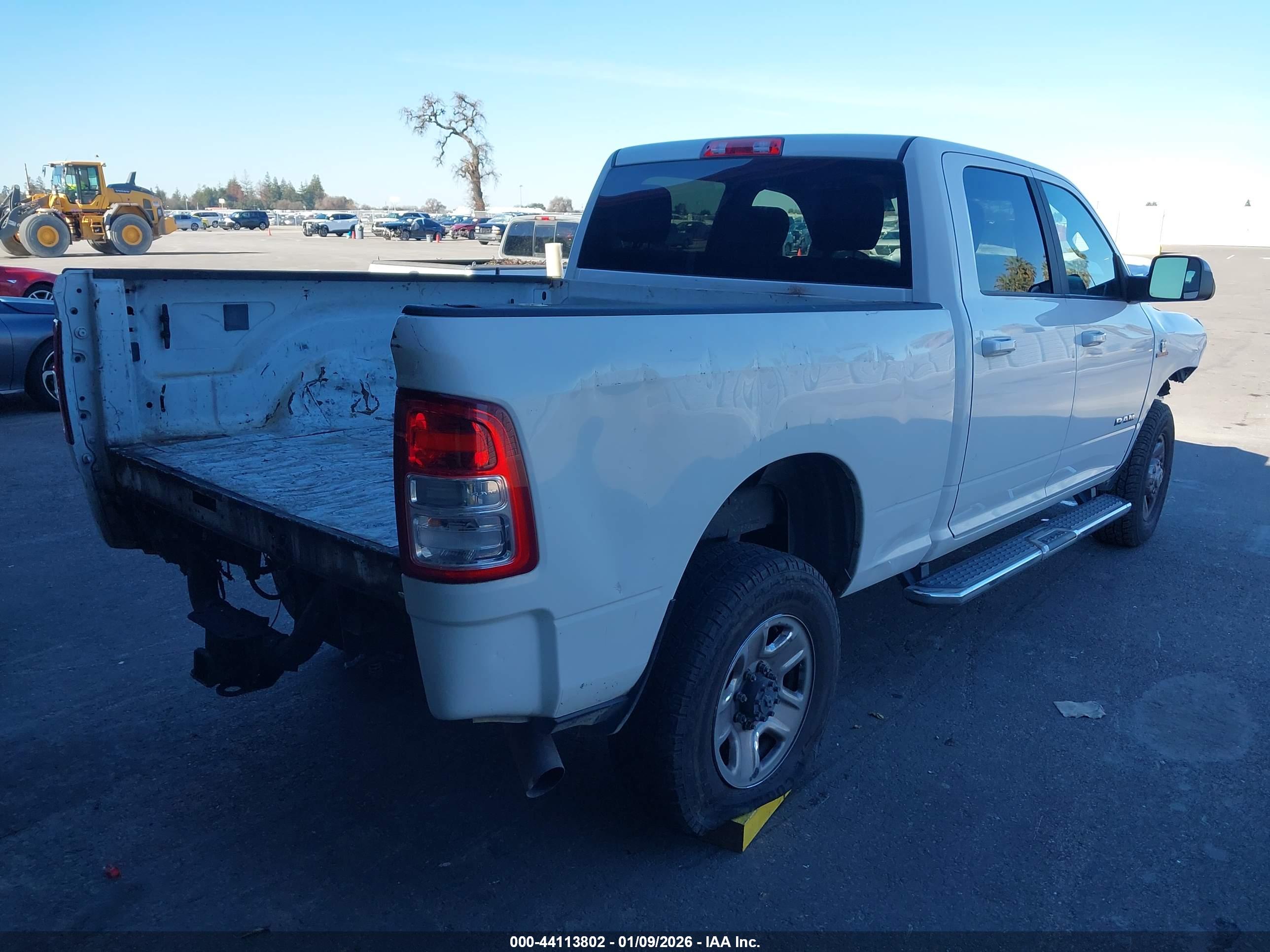 RAM 2500 image 4
