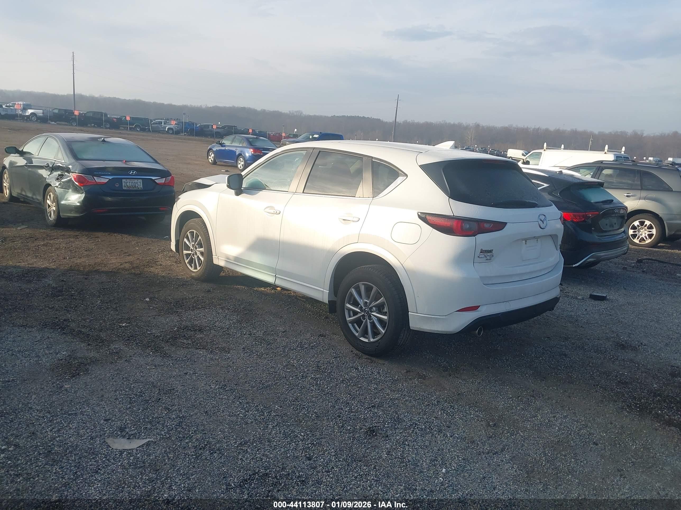 MAZDA CX-5 image 3