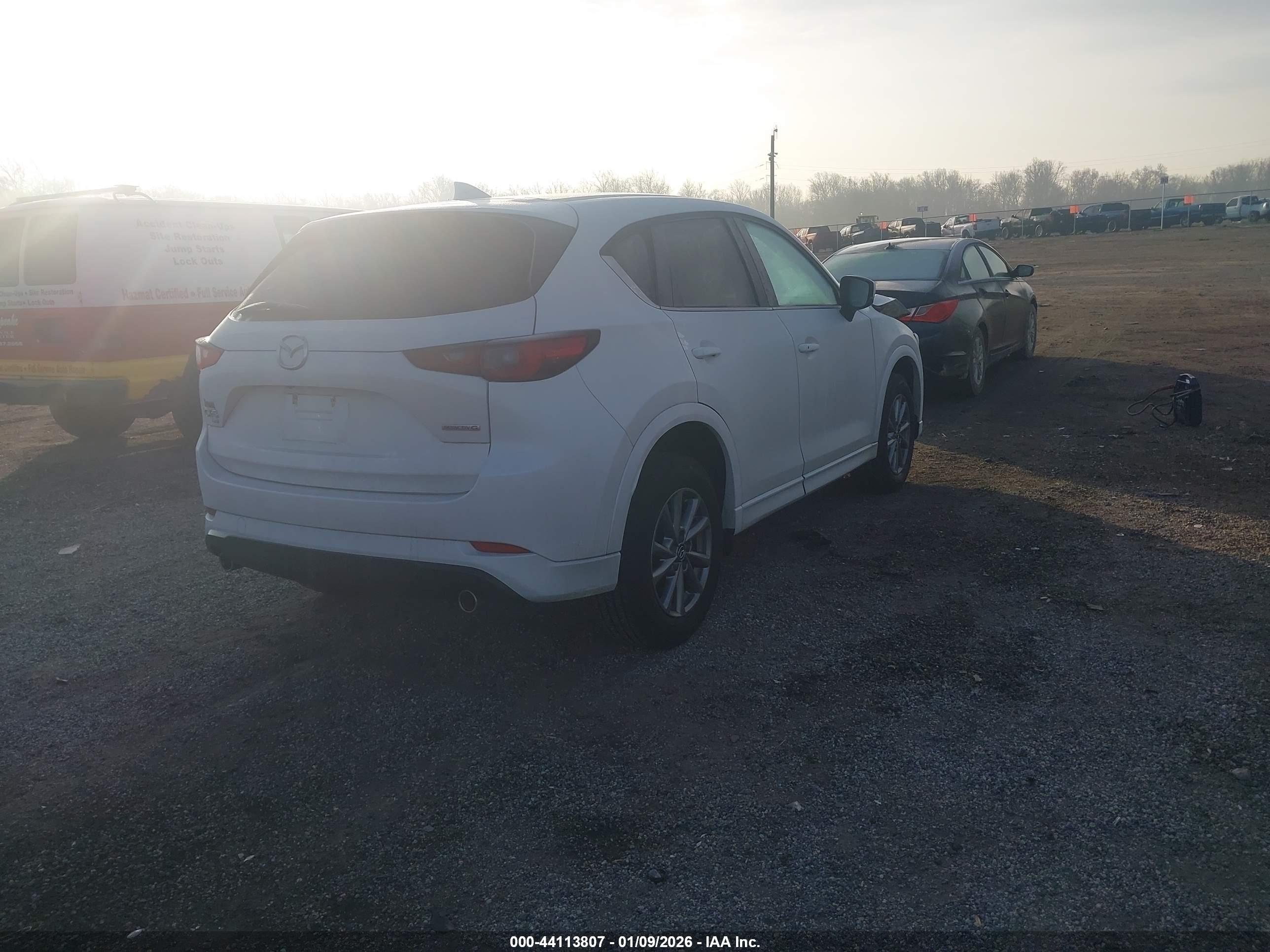 MAZDA CX-5 image 4