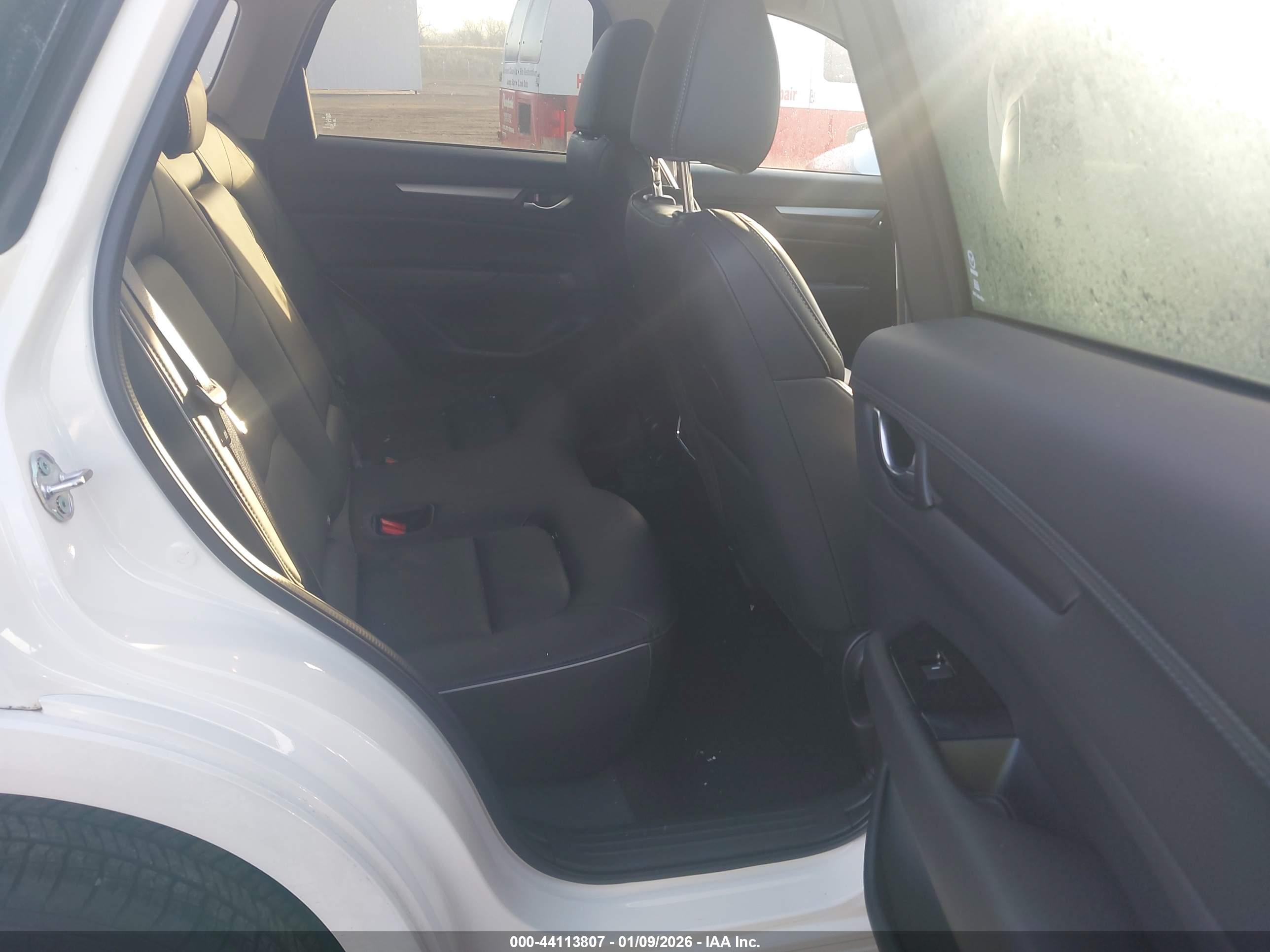 MAZDA CX-5 image 8