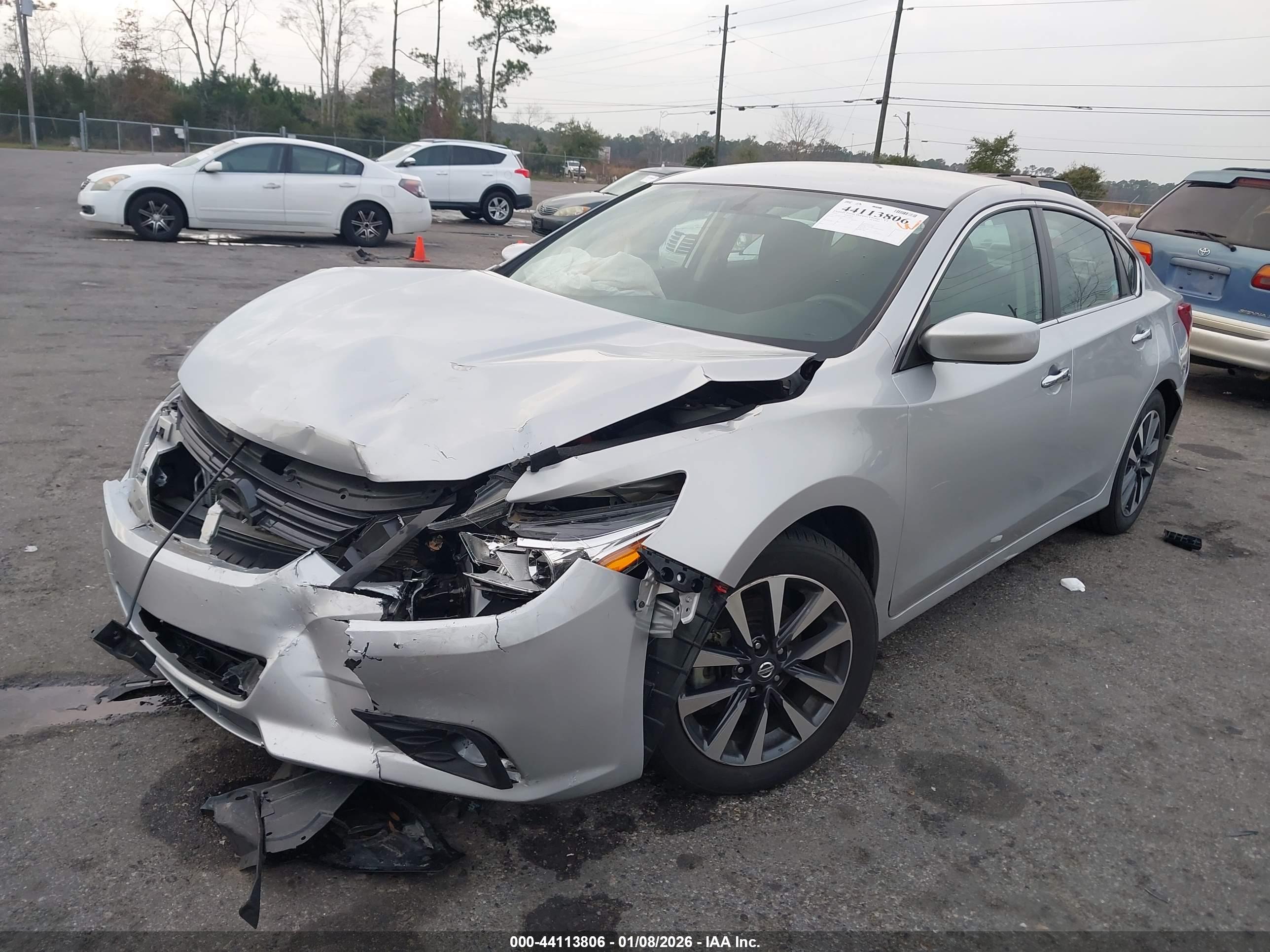 NISSAN ALTIMA image 2