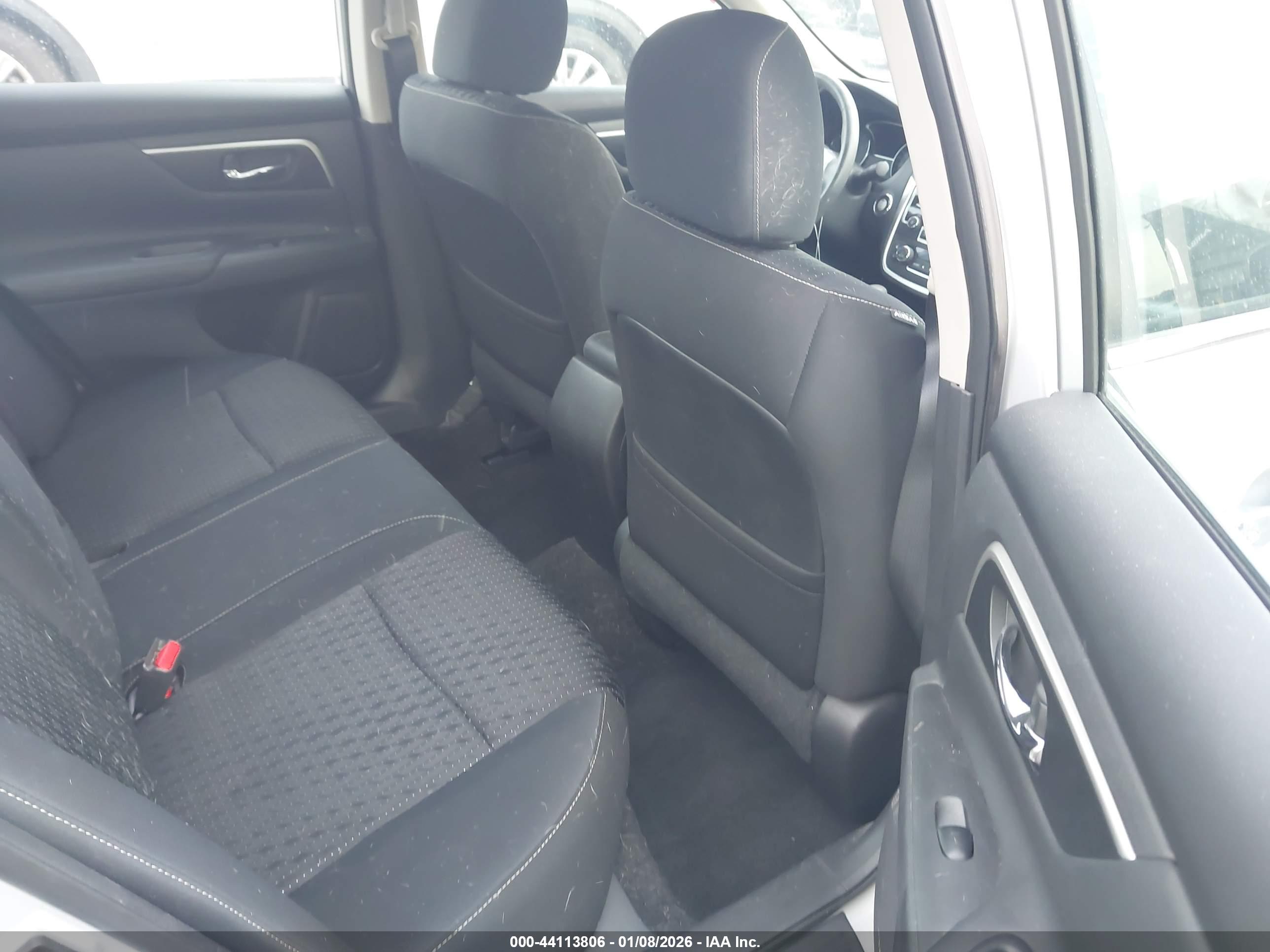 NISSAN ALTIMA image 8