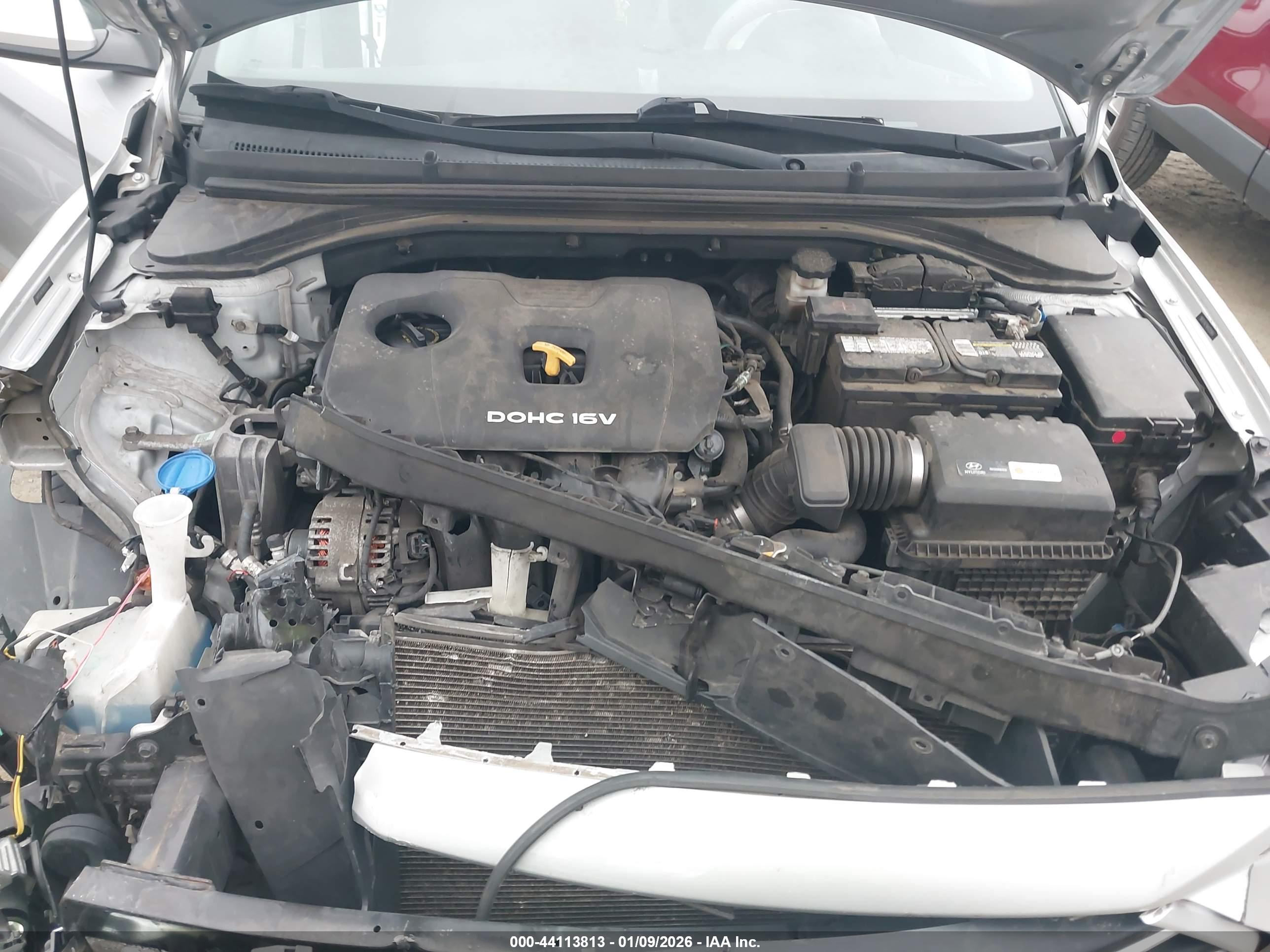 HYUNDAI ELANTRA image 10
