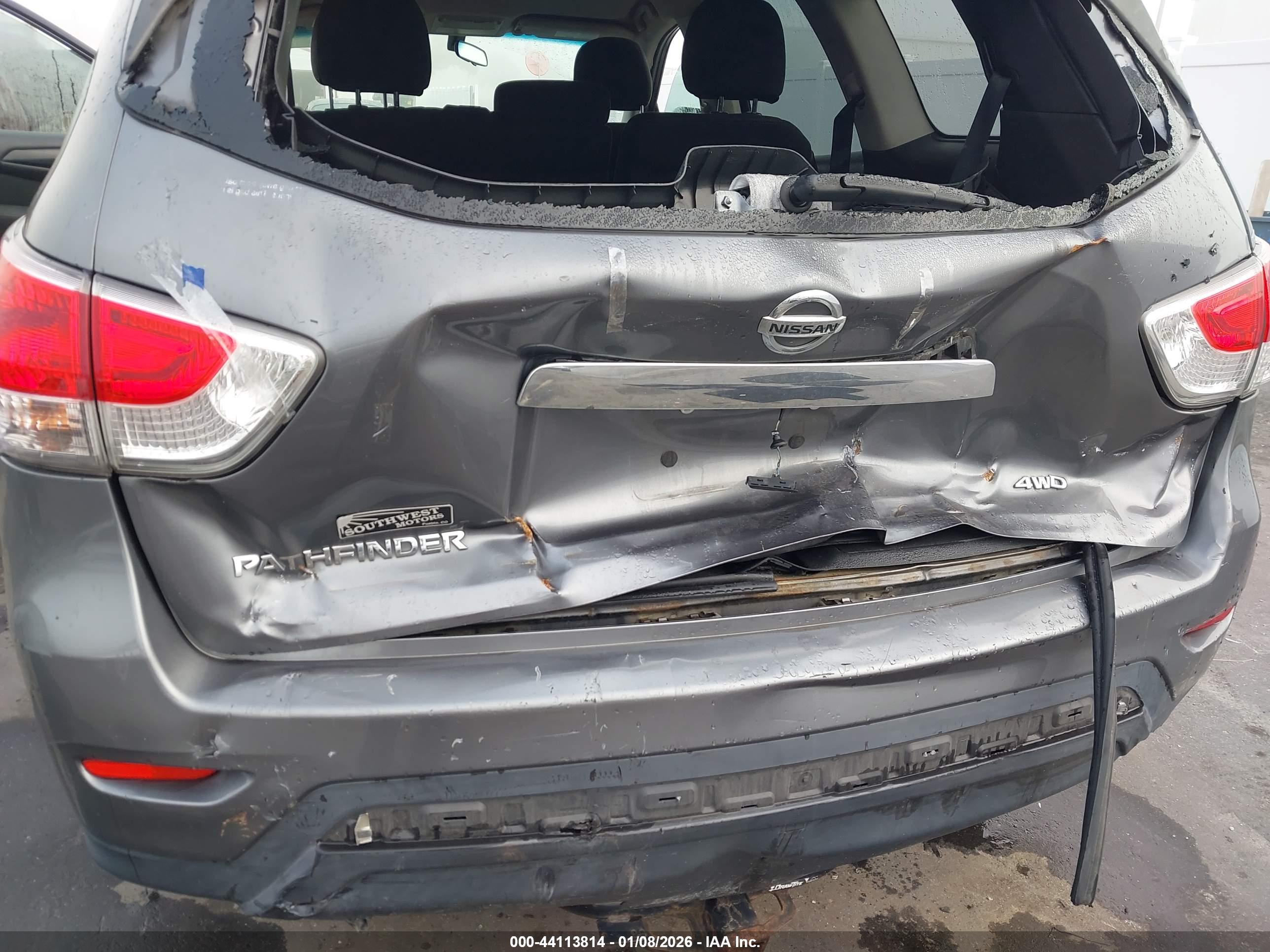 NISSAN PATHFINDER image 6
