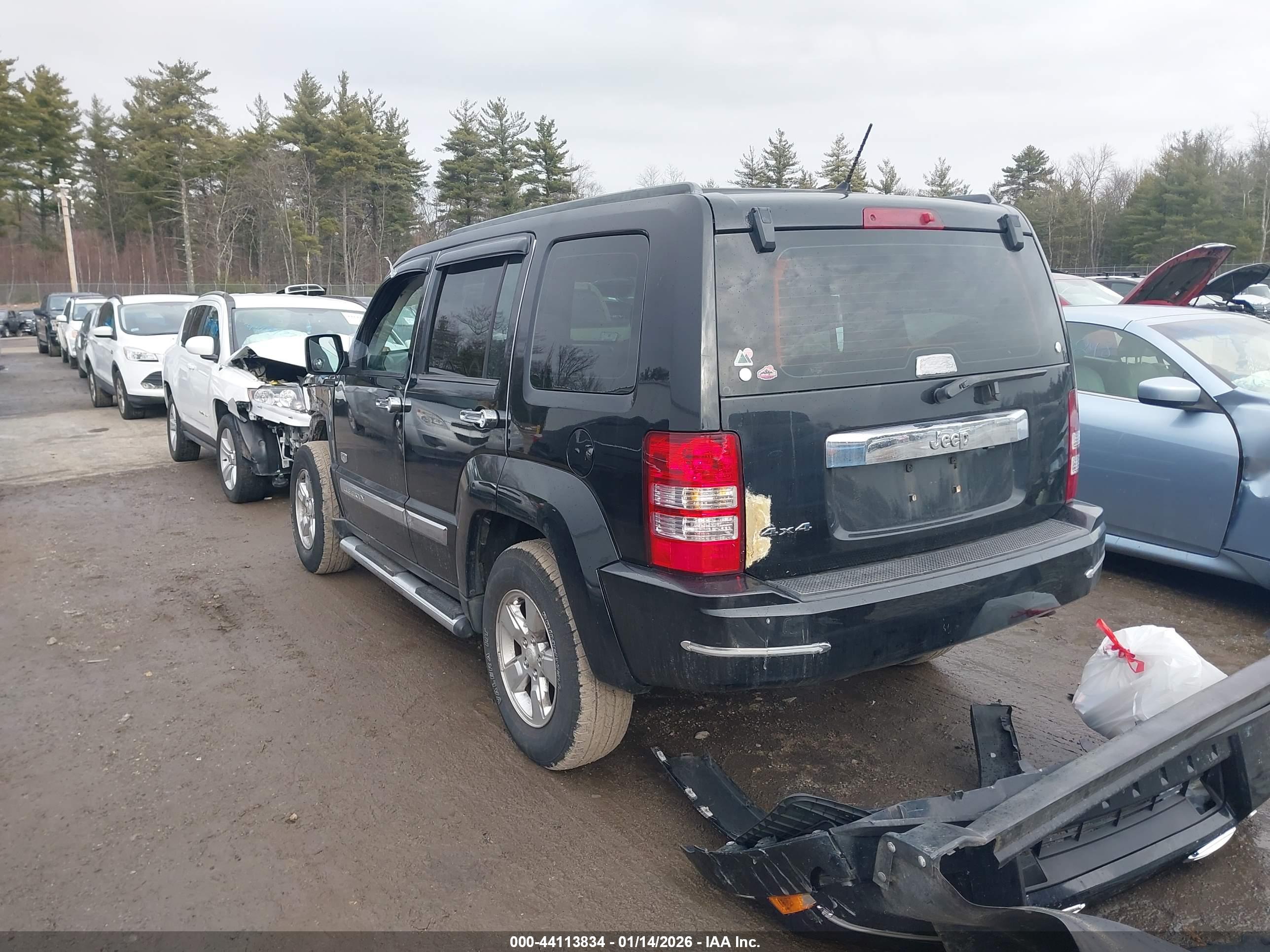JEEP LIBERTY image 3