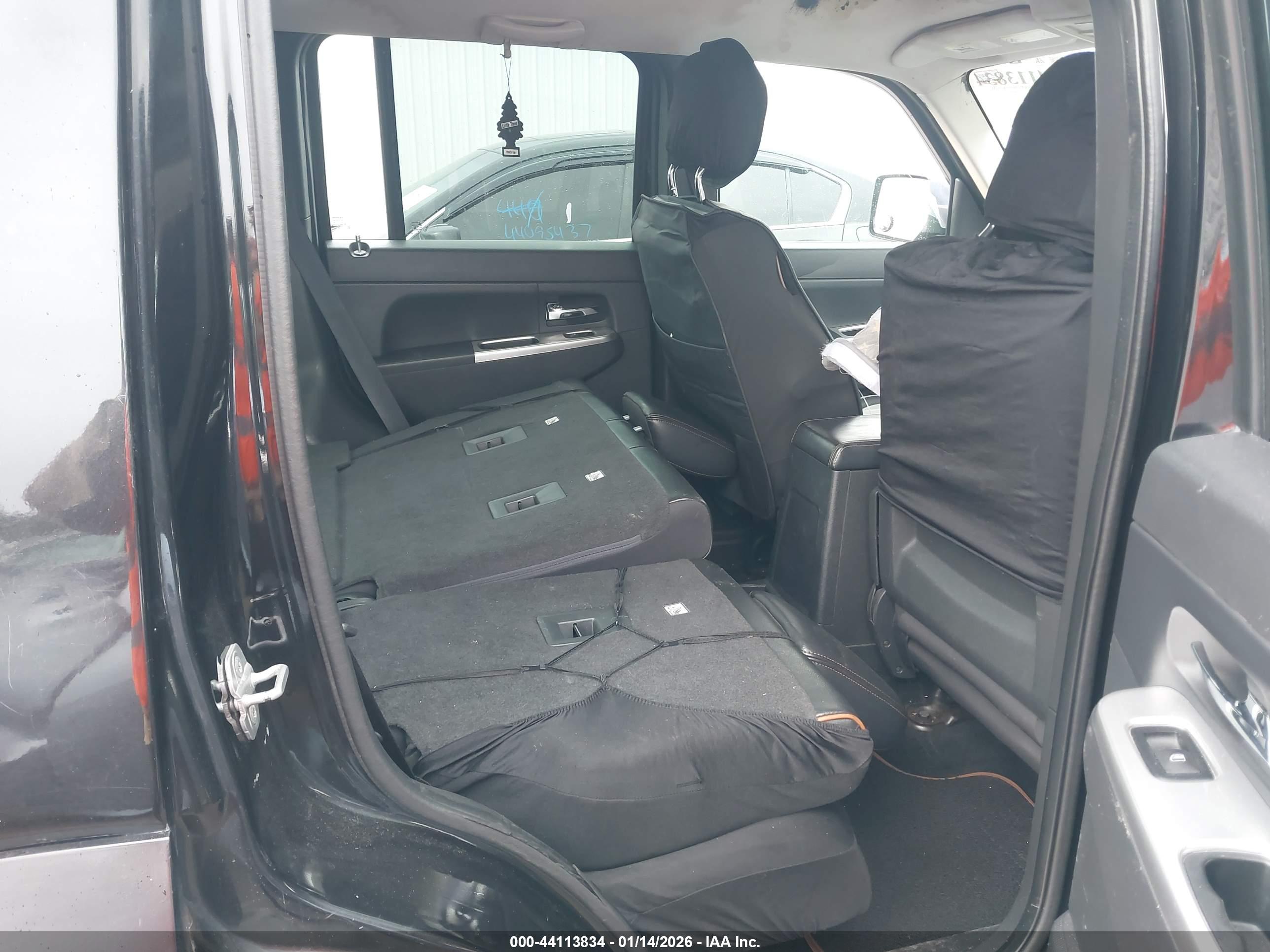 JEEP LIBERTY image 8