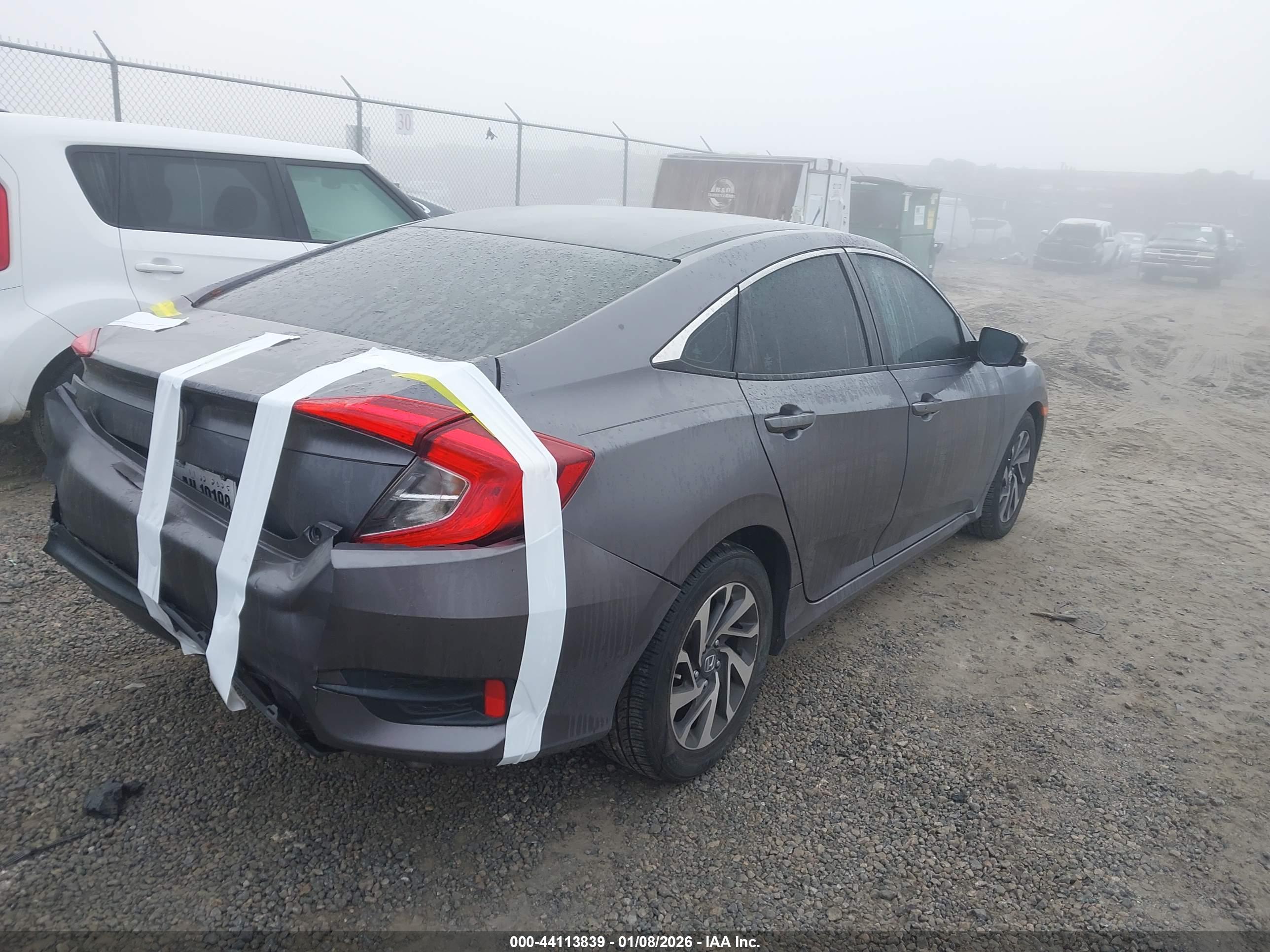 HONDA CIVIC image 4