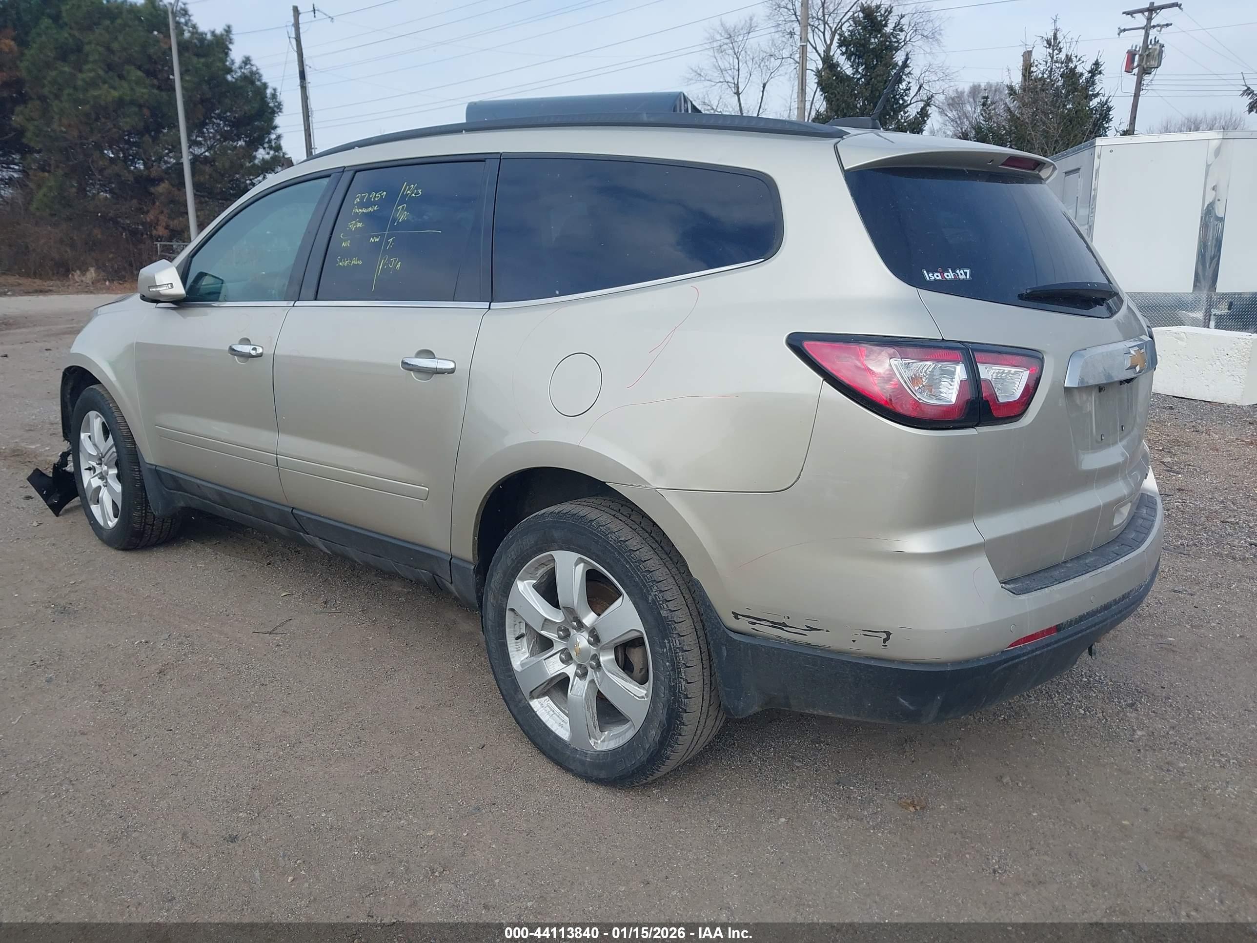 CHEVROLET TRAVERSE image 3
