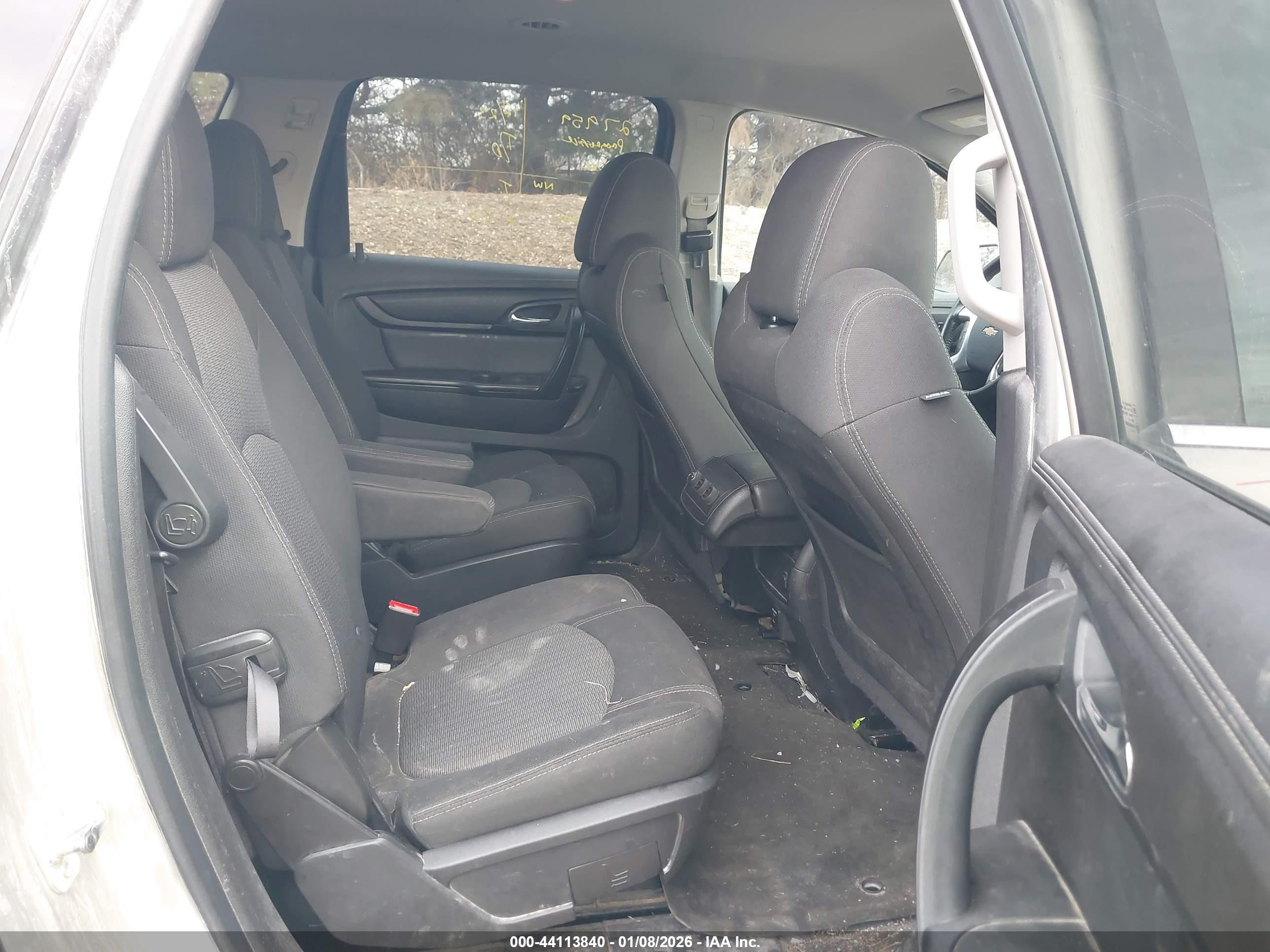 CHEVROLET TRAVERSE image 8