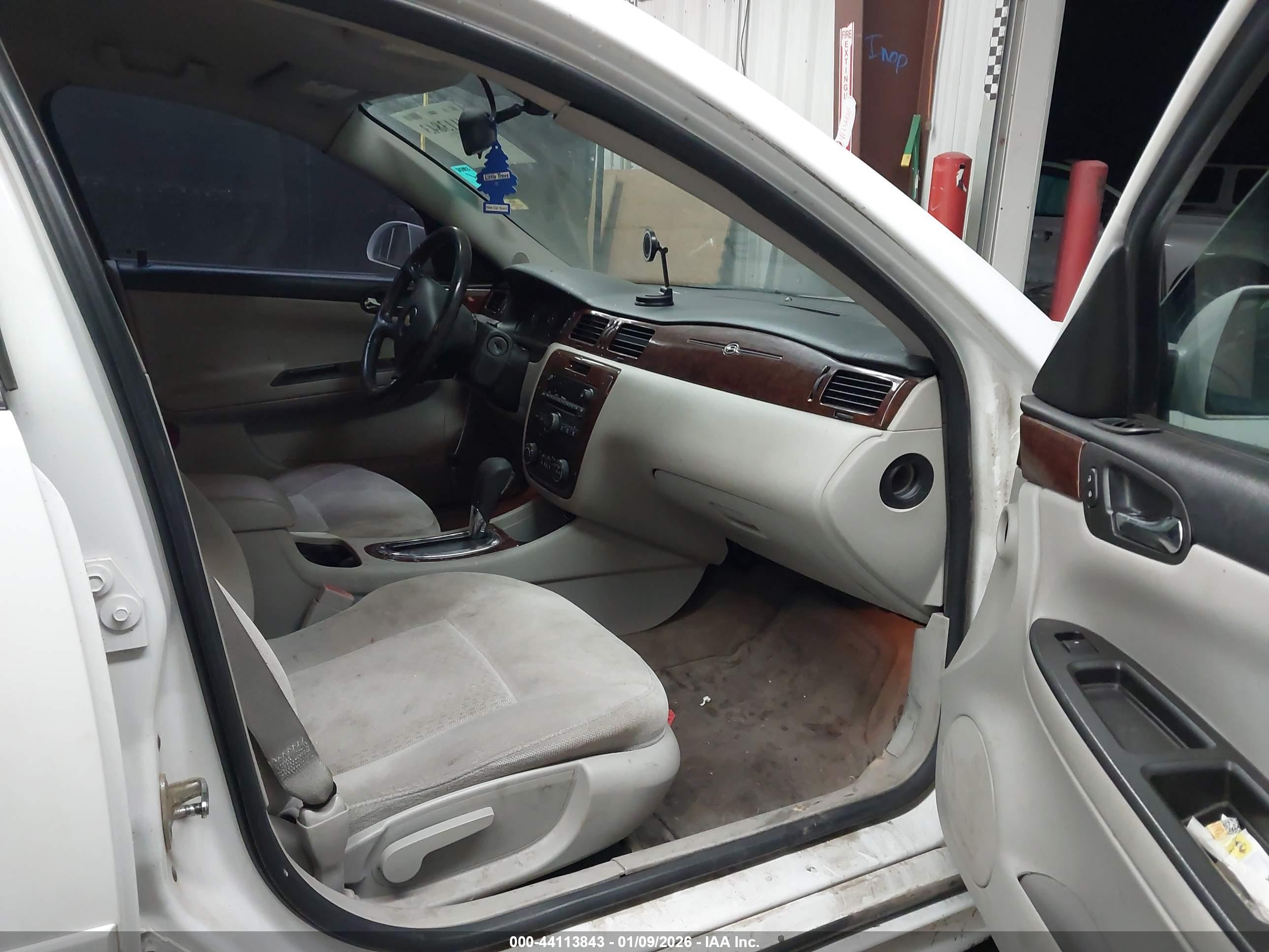 CHEVROLET IMPALA image 5