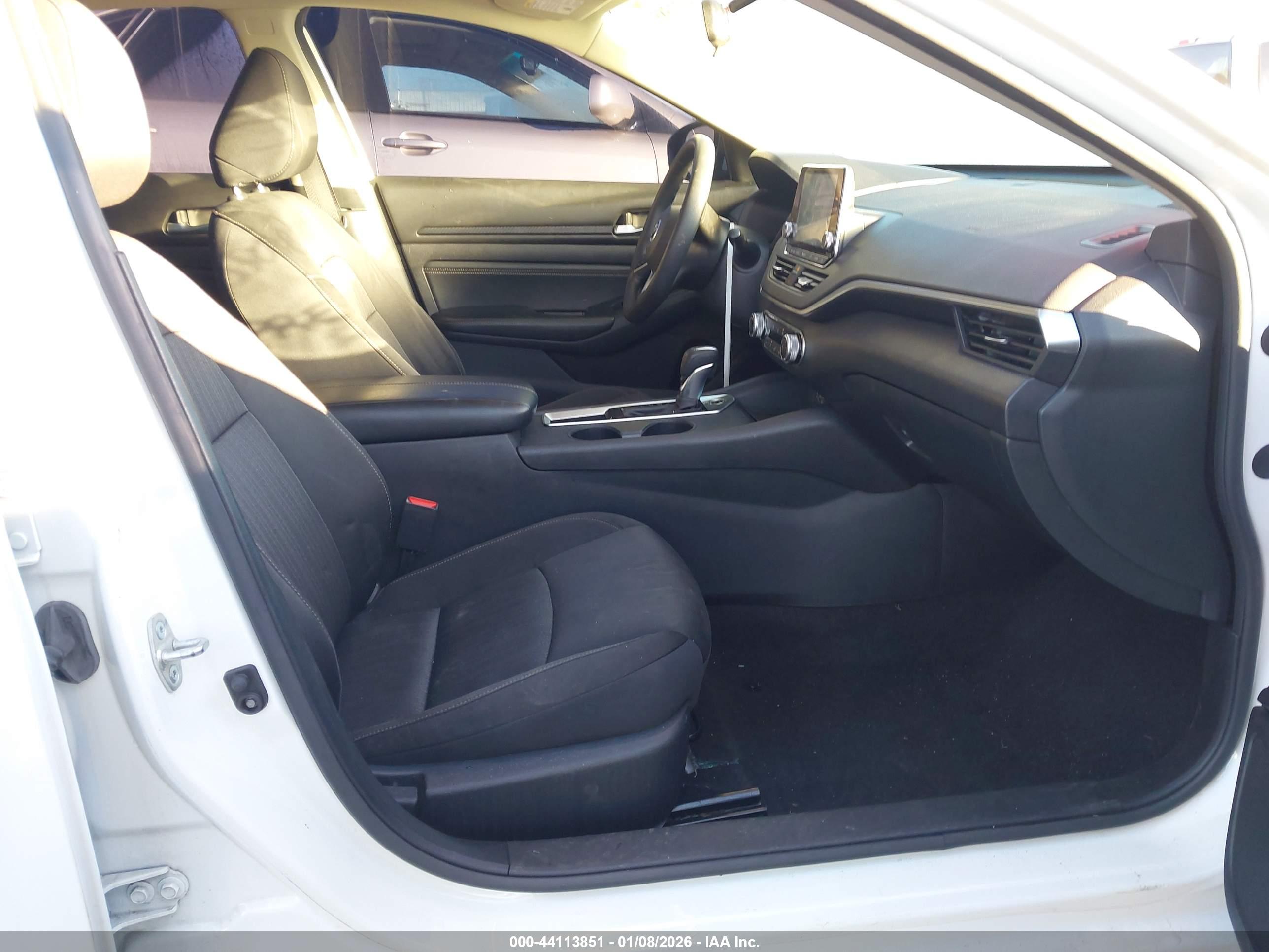 NISSAN ALTIMA image 5