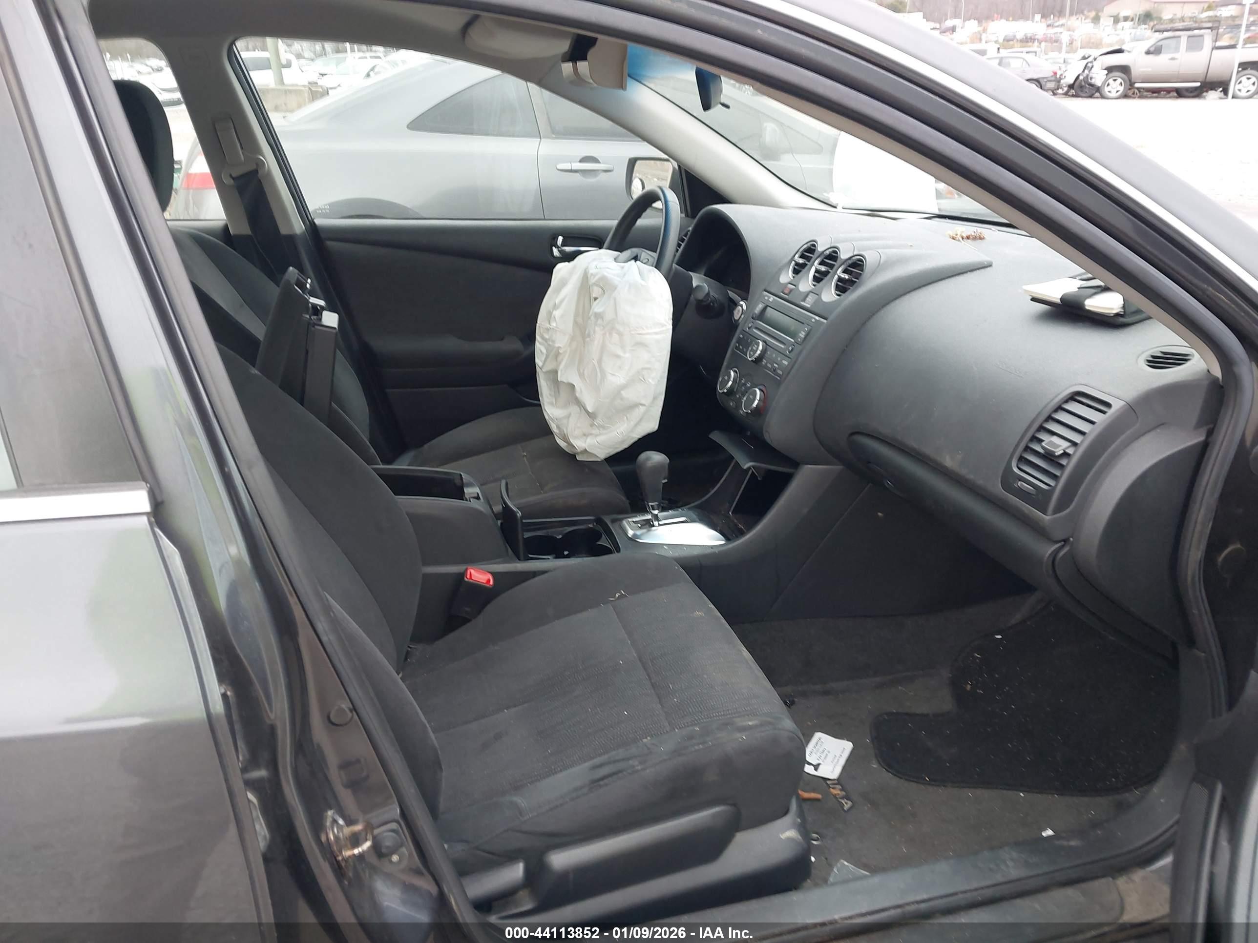 NISSAN ALTIMA image 5