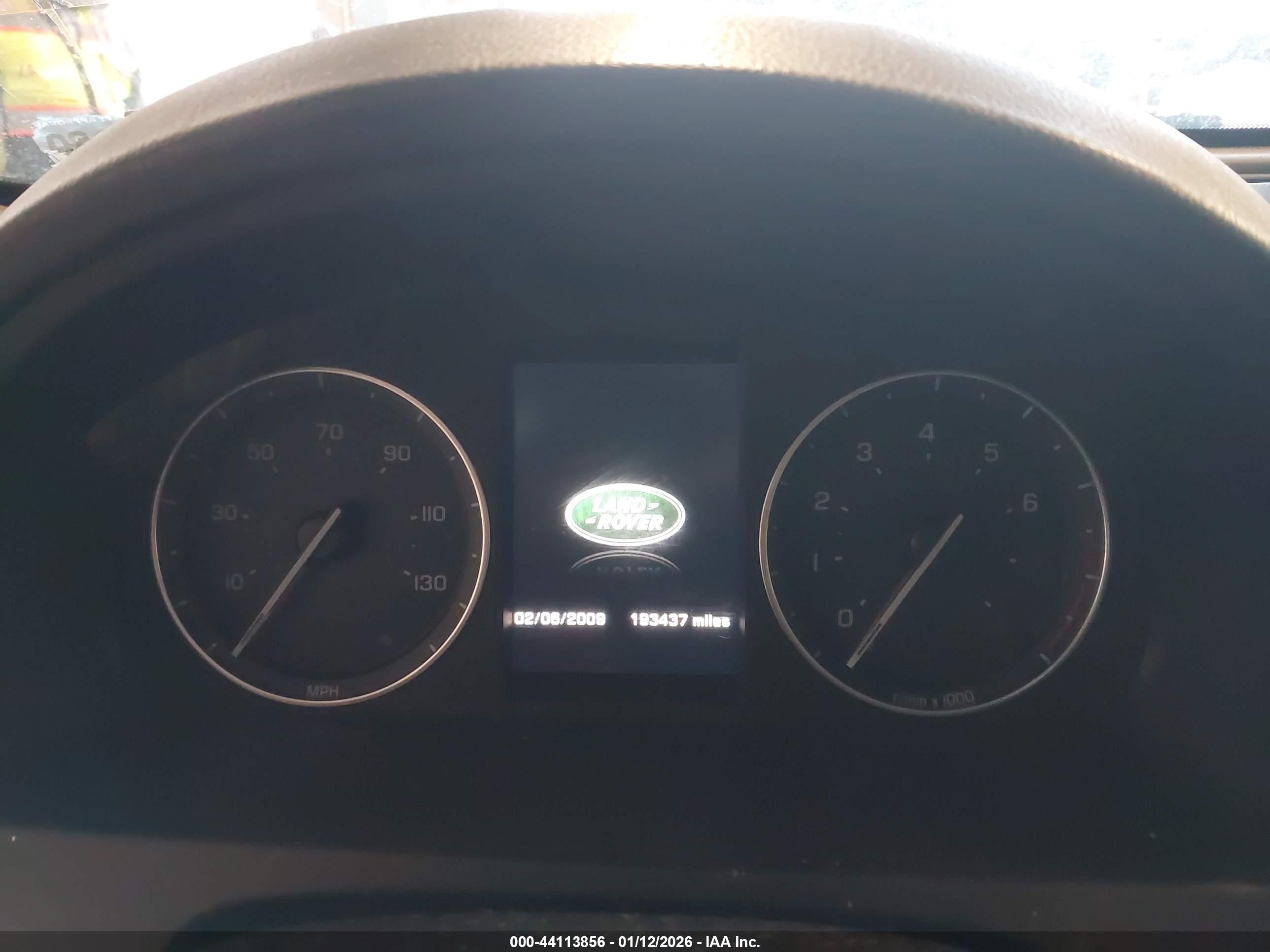 LAND ROVER image 7