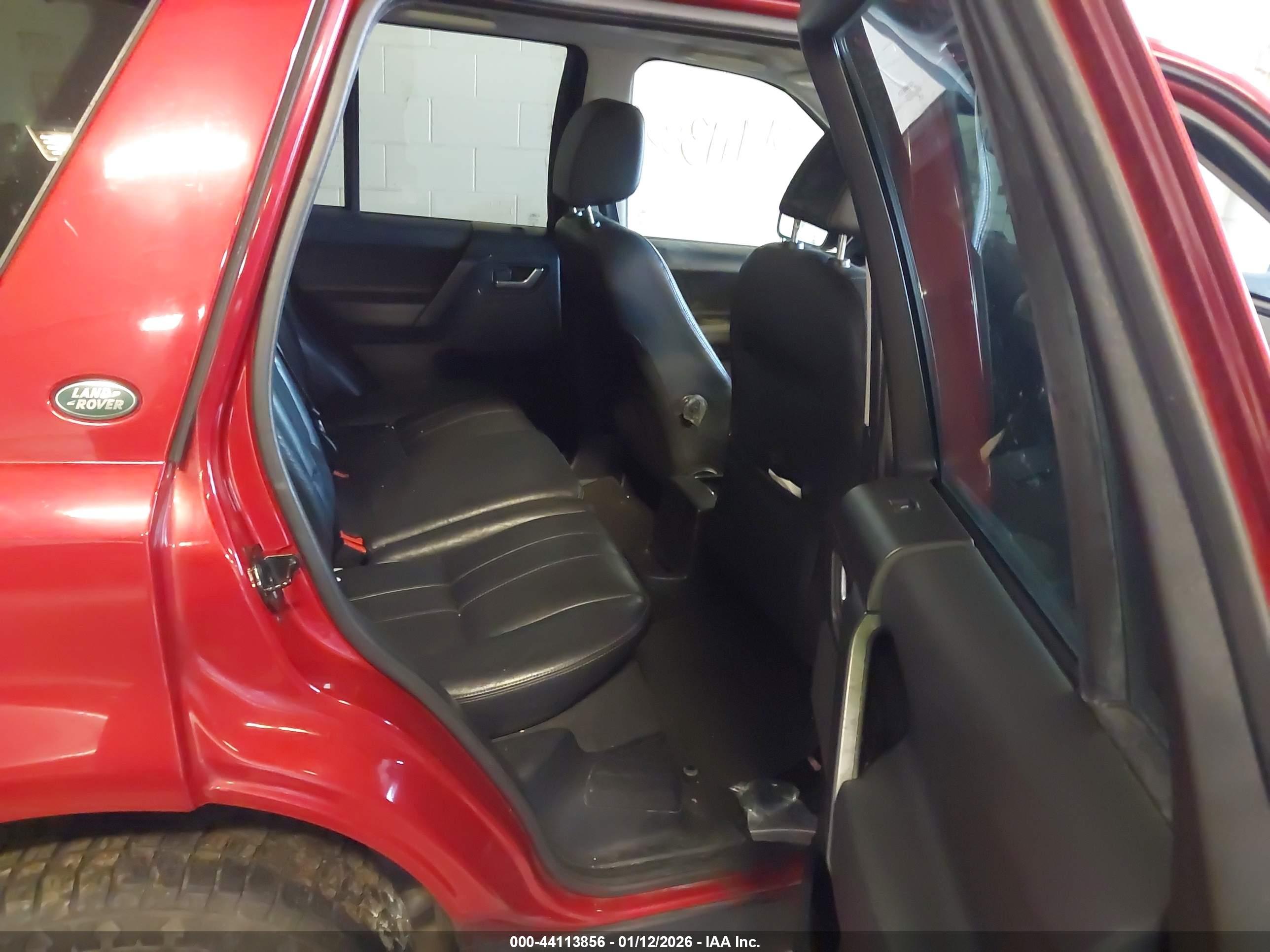 LAND ROVER image 8