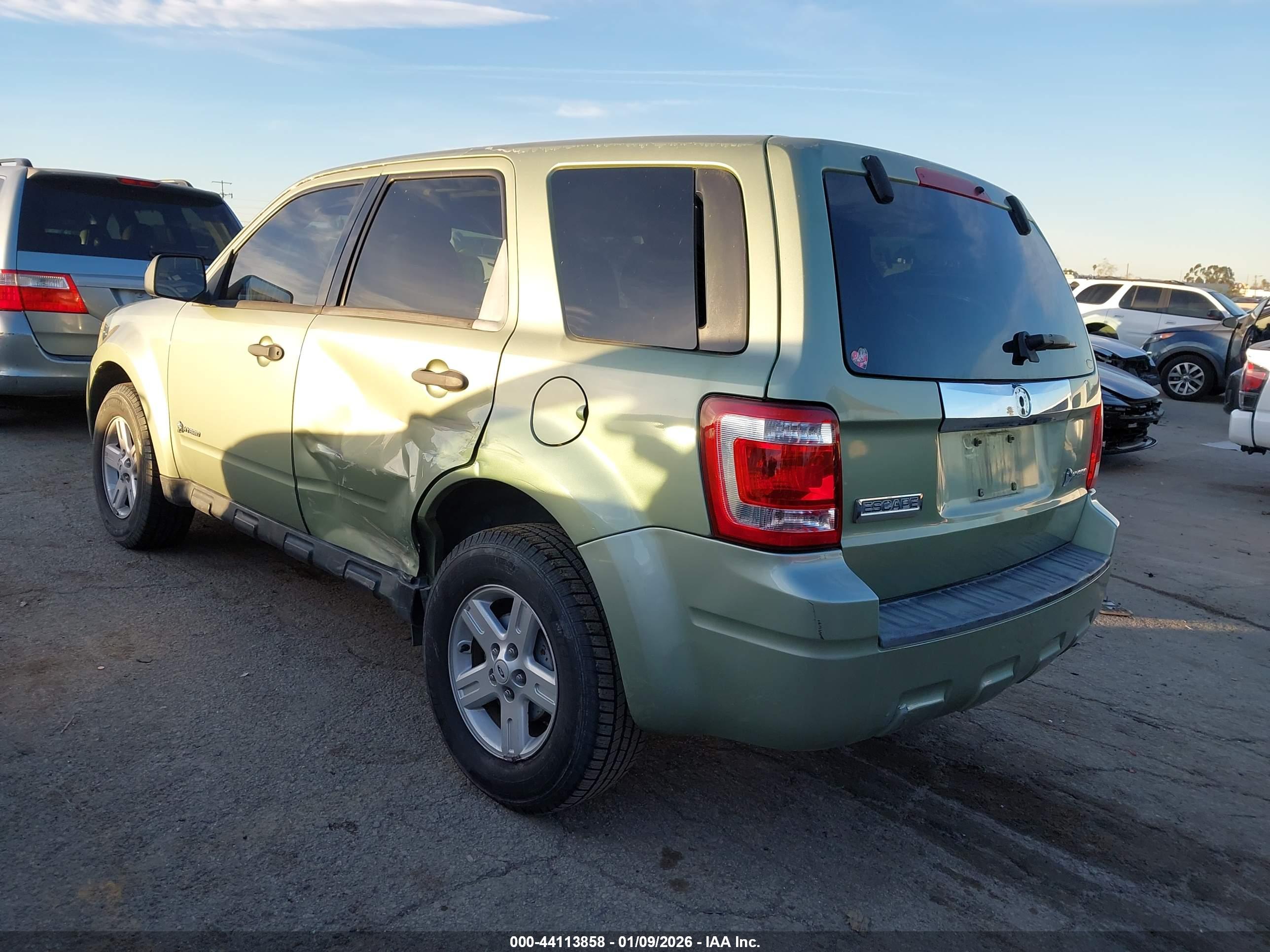 FORD ESCAPE image 3