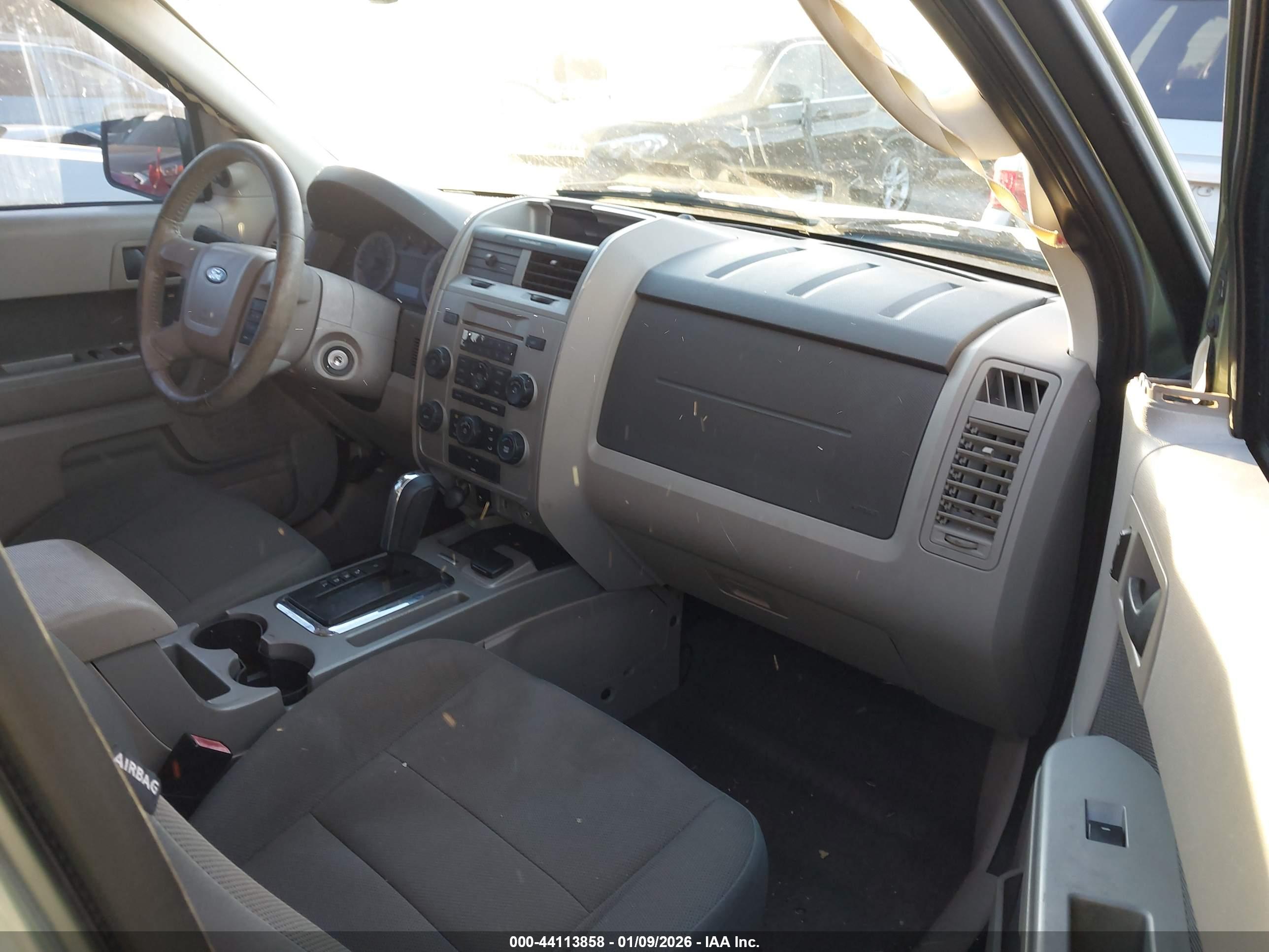 FORD ESCAPE image 5