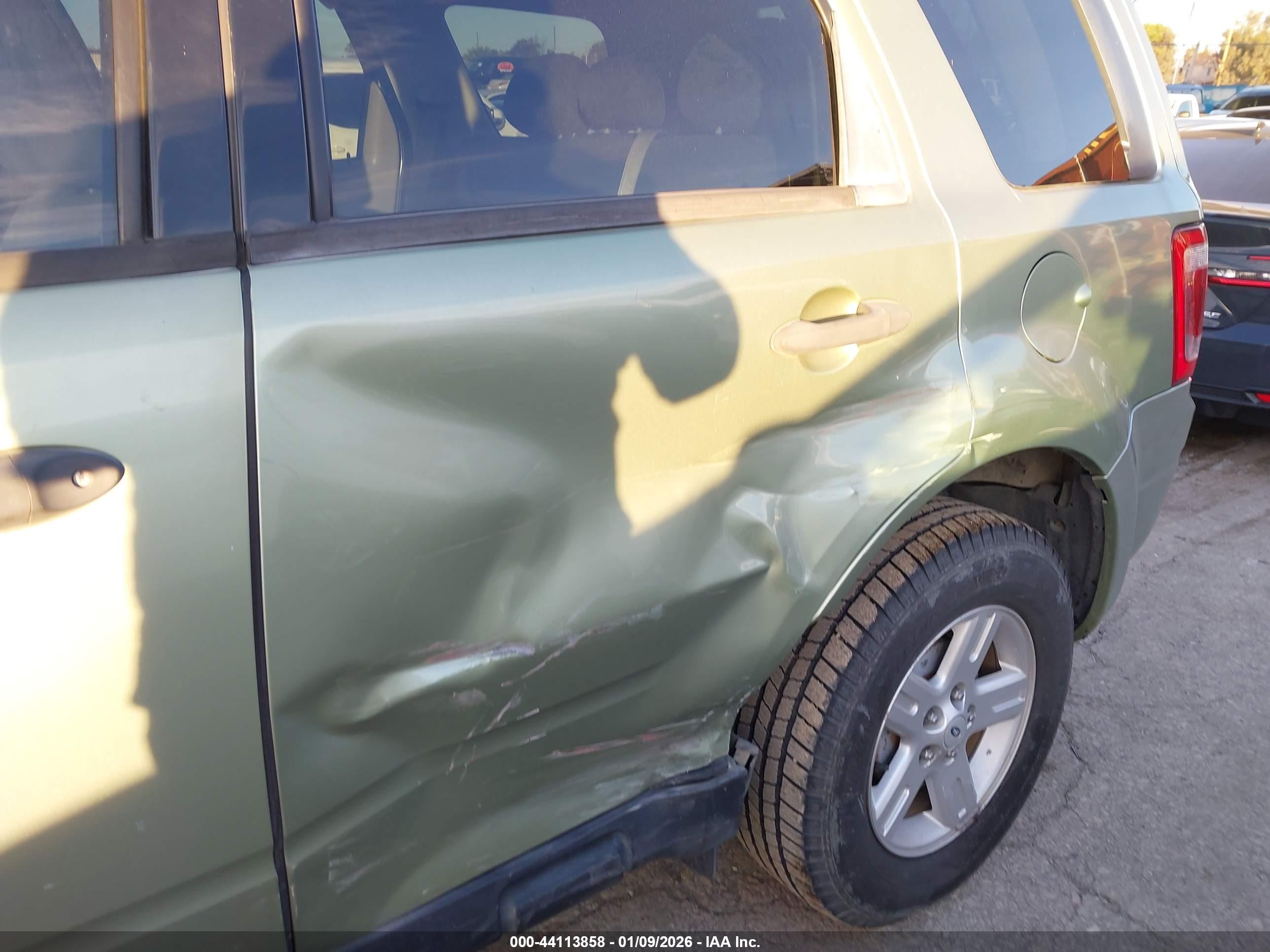 FORD ESCAPE image 6