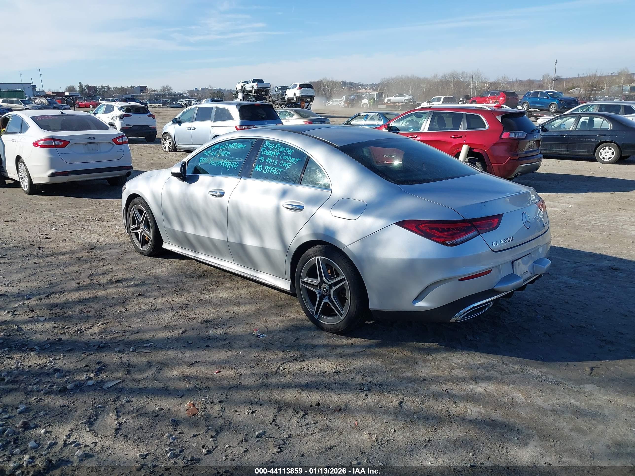 MERCEDES-BENZ CLA image 3