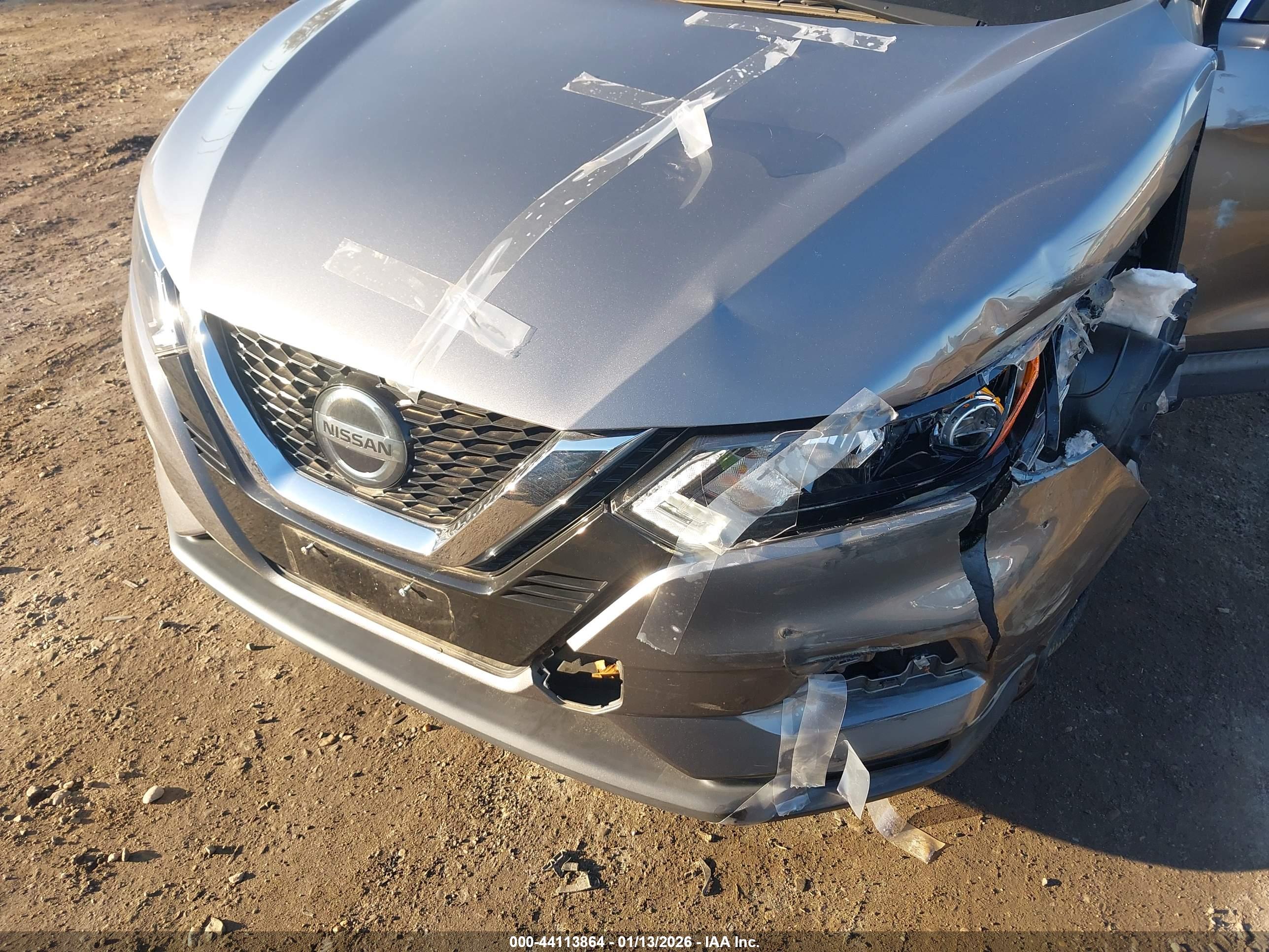 NISSAN ROGUE image 6