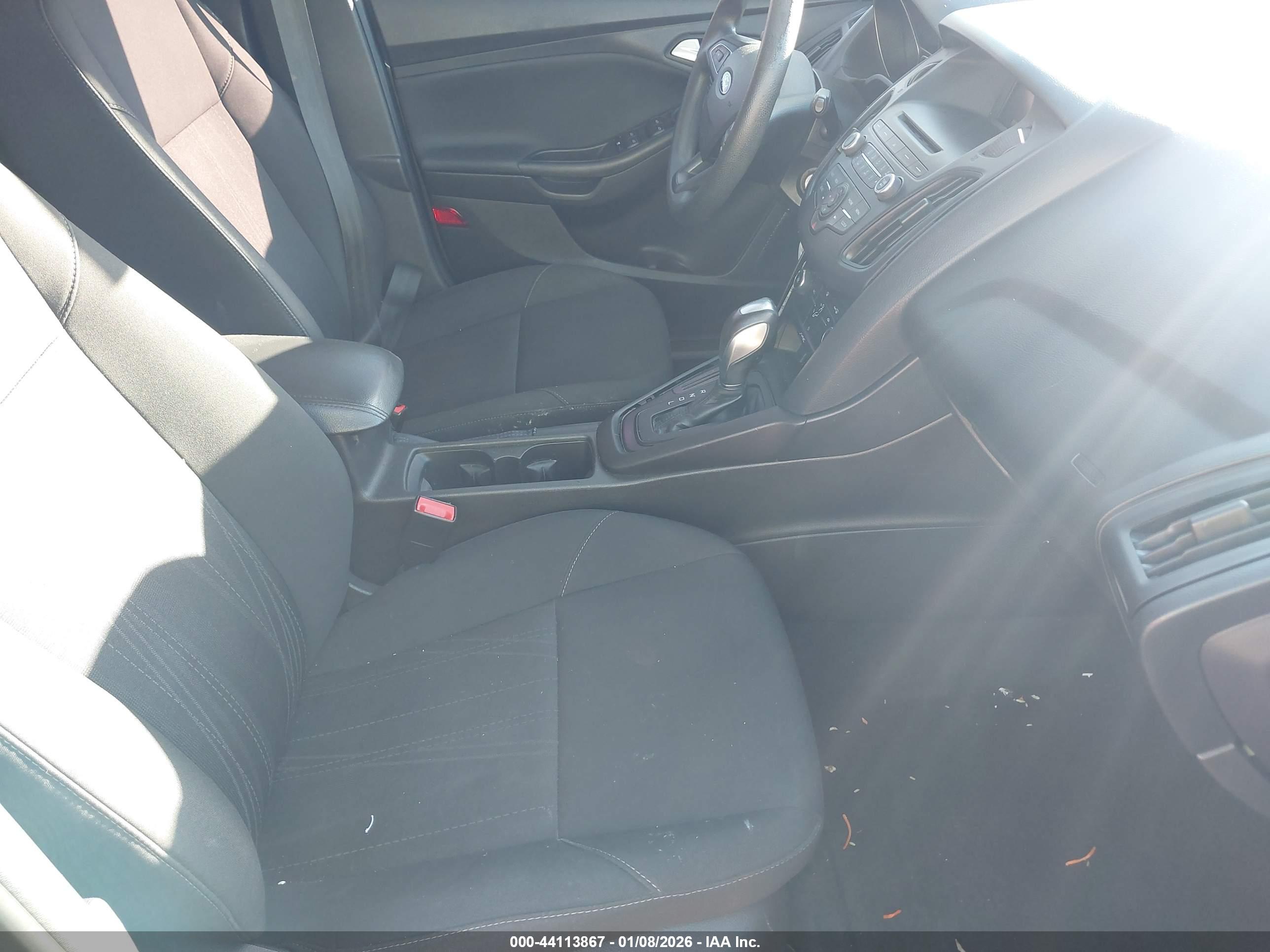 FORD FOCUS image 5