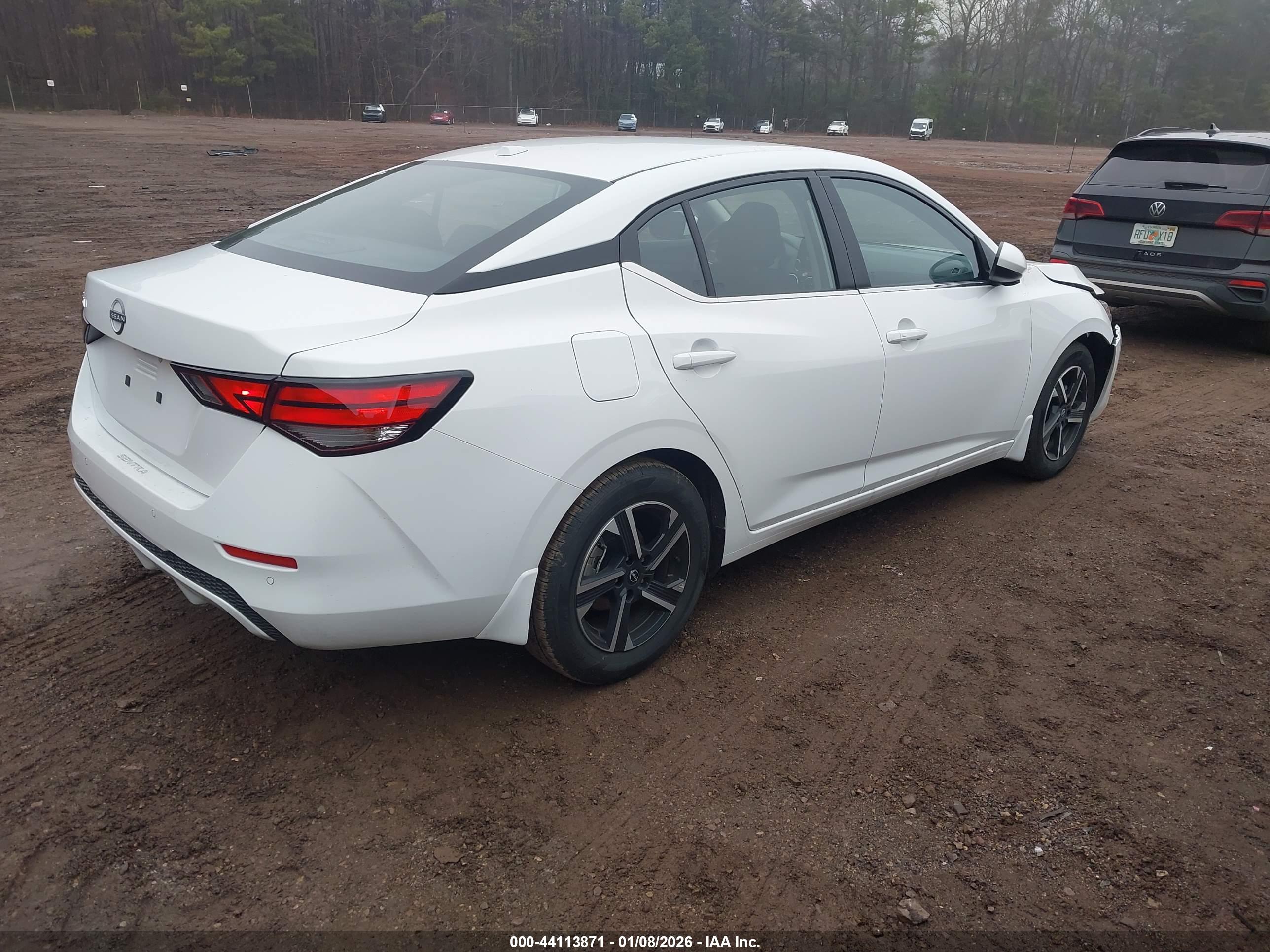 NISSAN SENTRA image 4