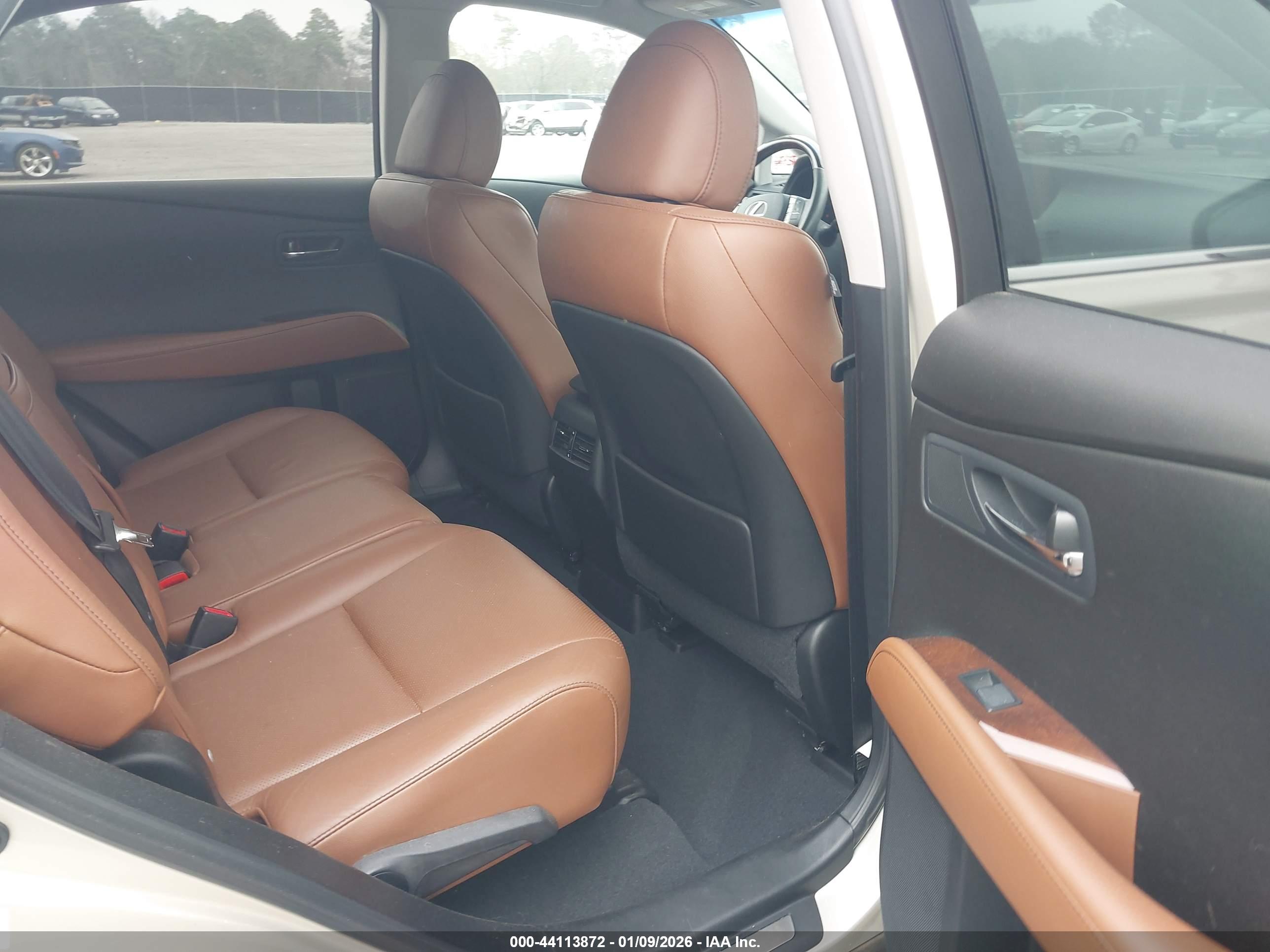 LEXUS RX image 8