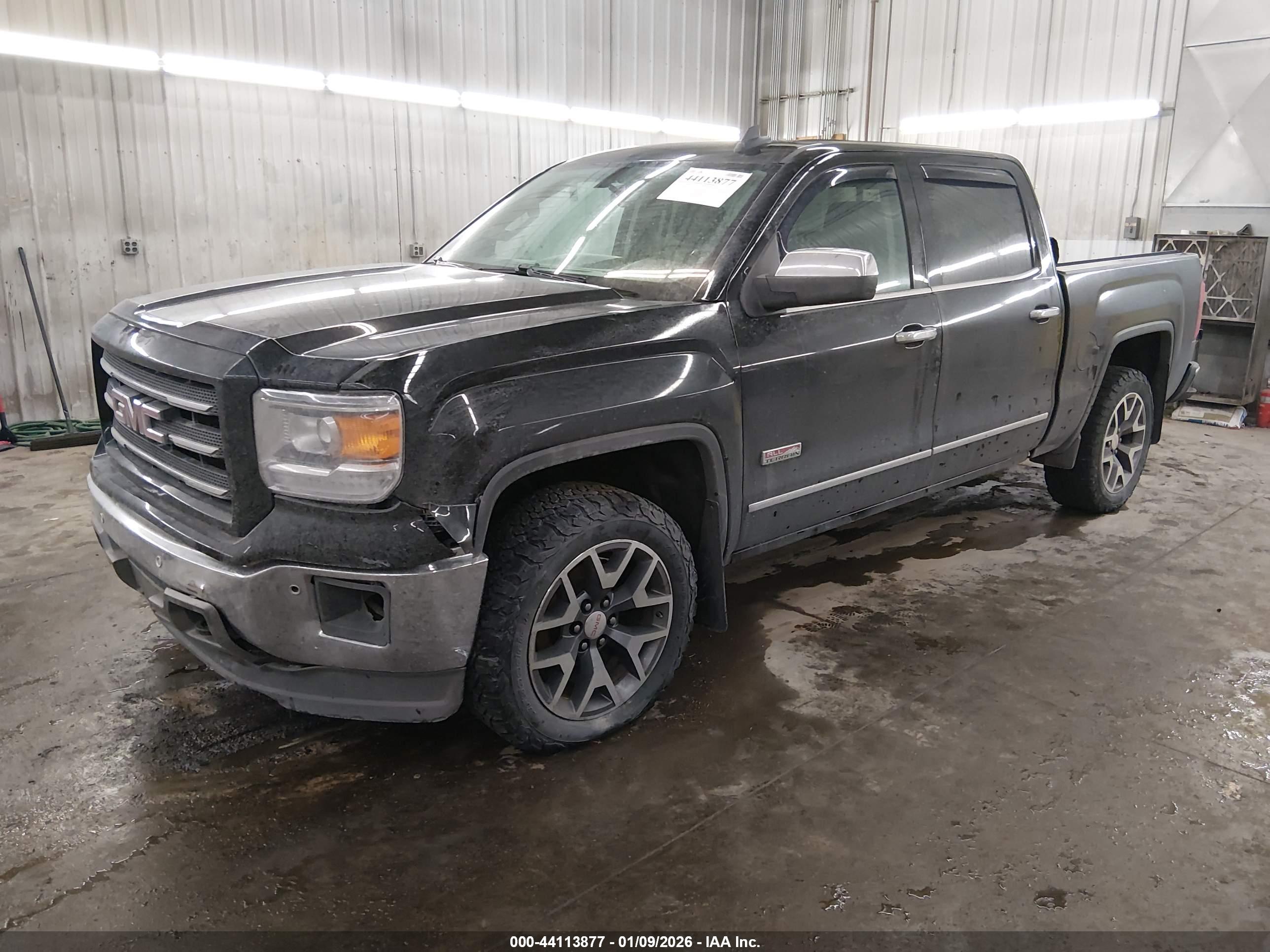 GMC SIERRA image 2