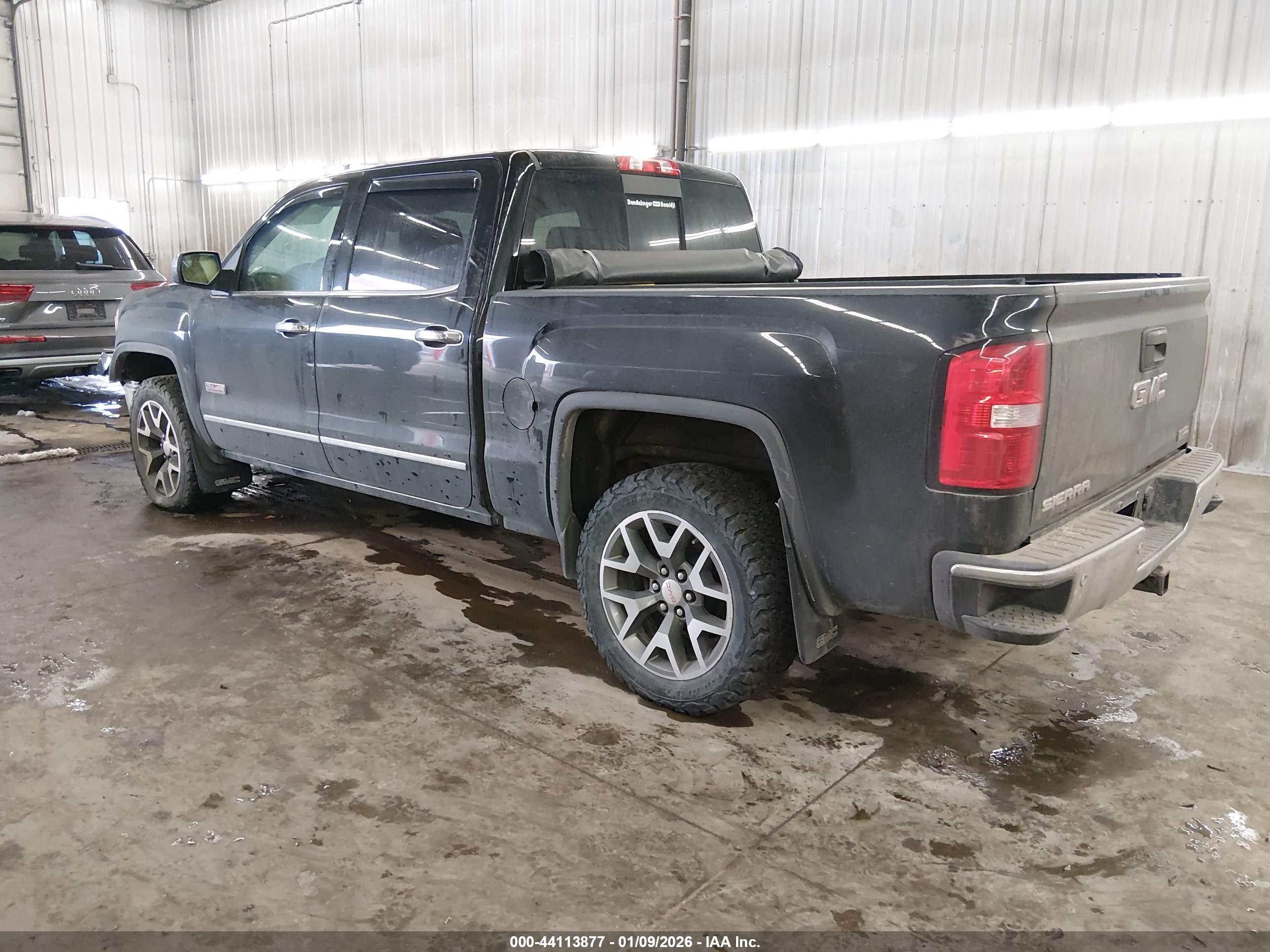 GMC SIERRA image 3
