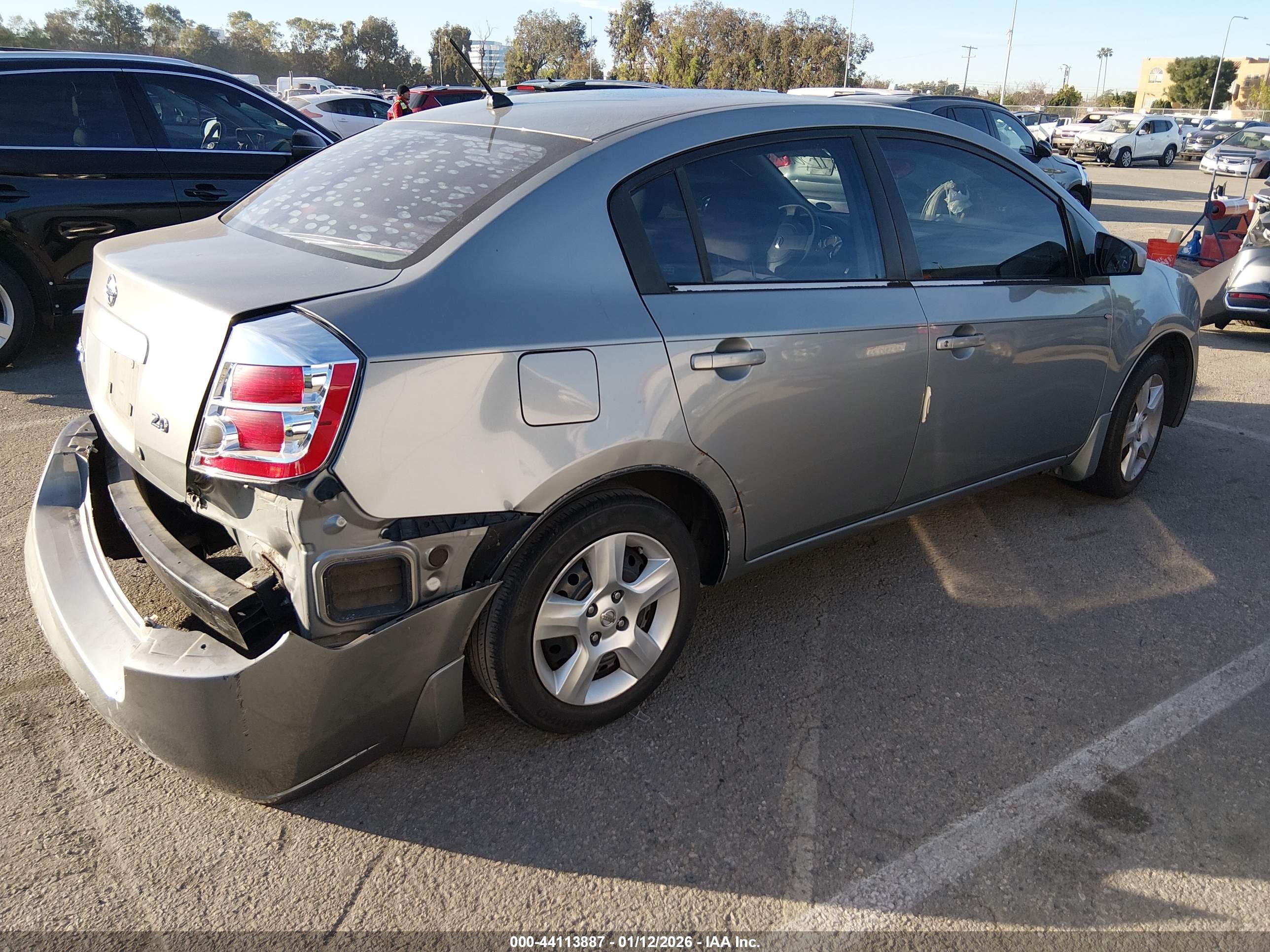 NISSAN SENTRA image 4