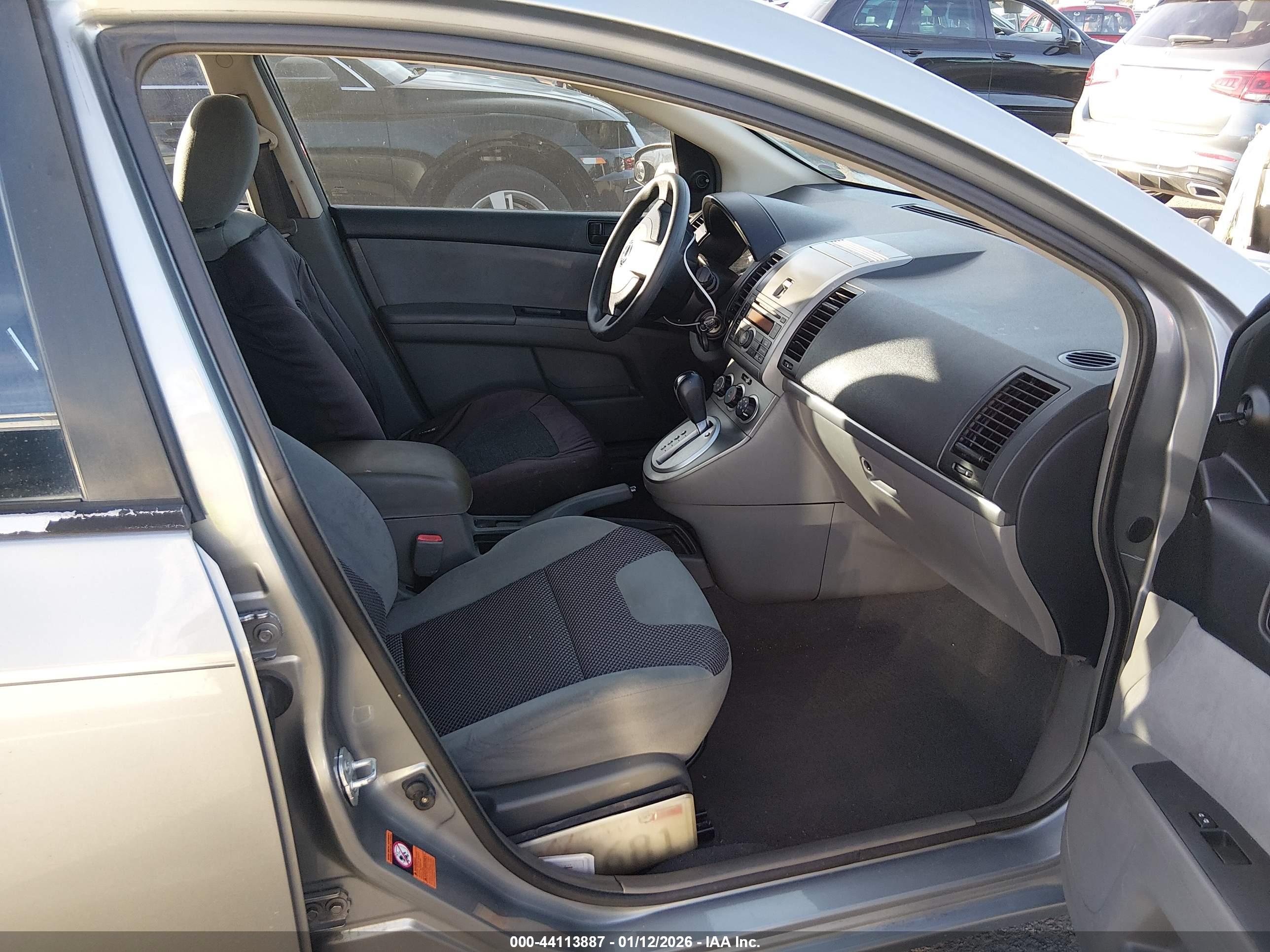 NISSAN SENTRA image 5