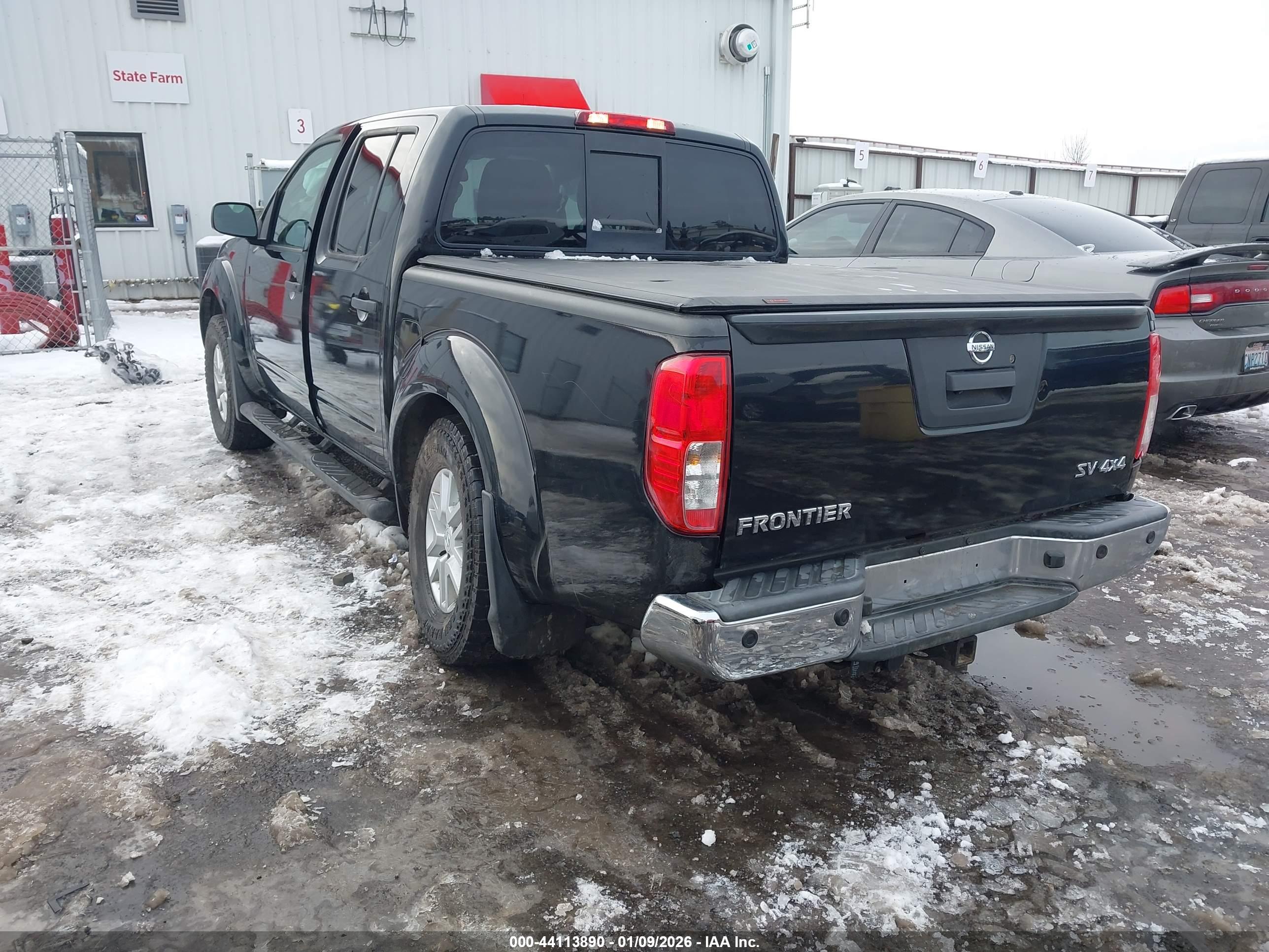 NISSAN FRONTIER image 3