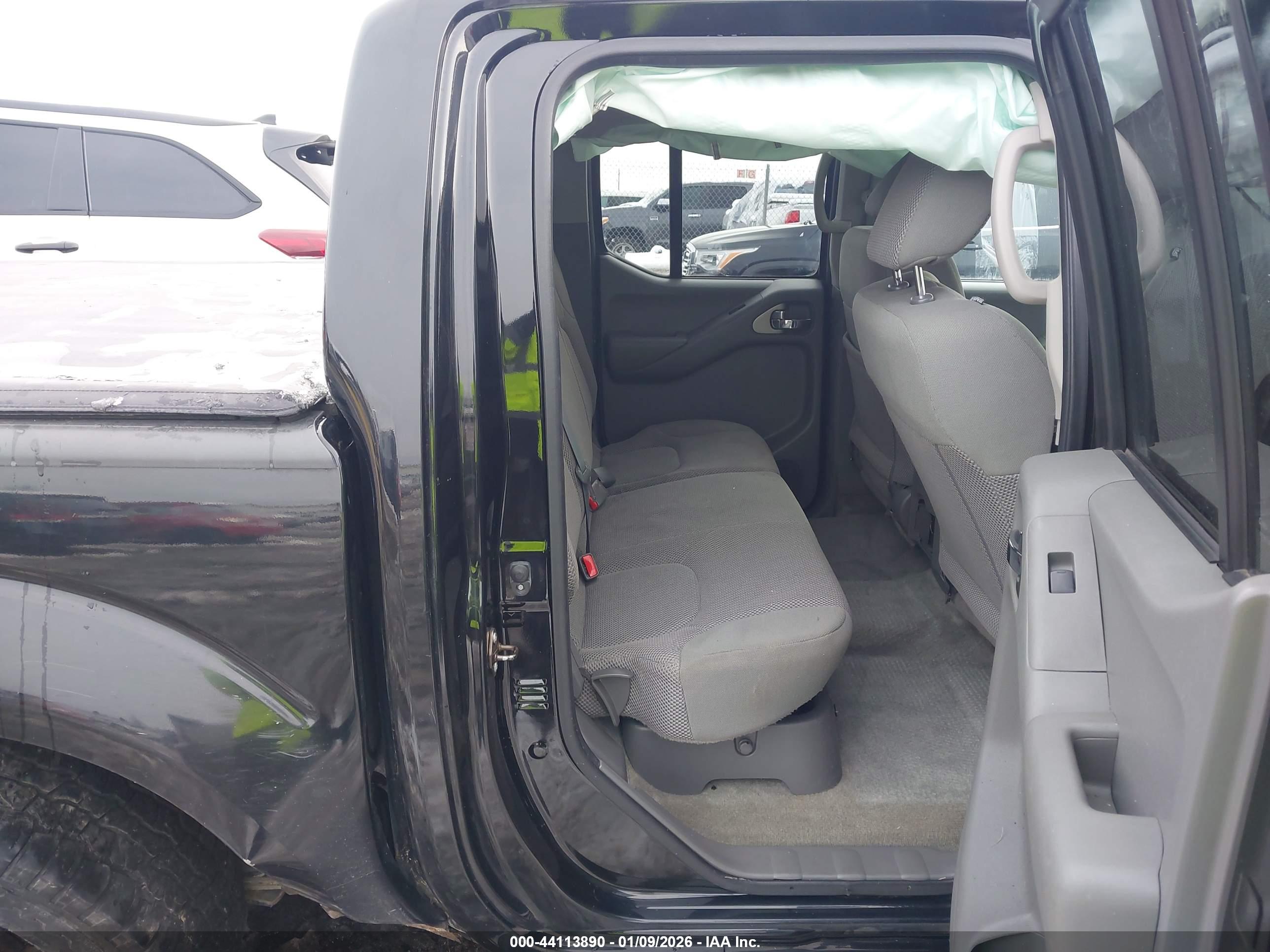 NISSAN FRONTIER image 8