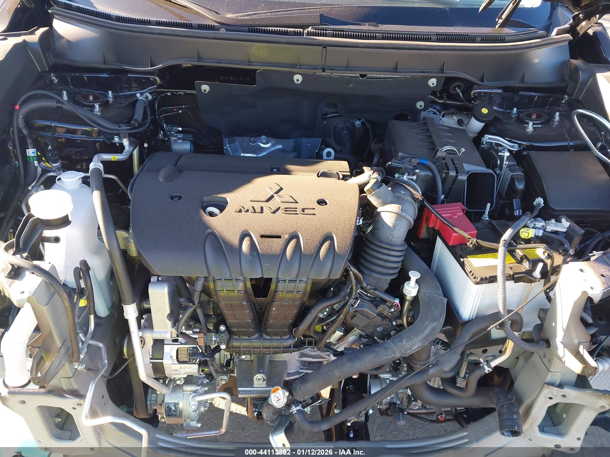 MITSUBISHI OUTLANDER image 10
