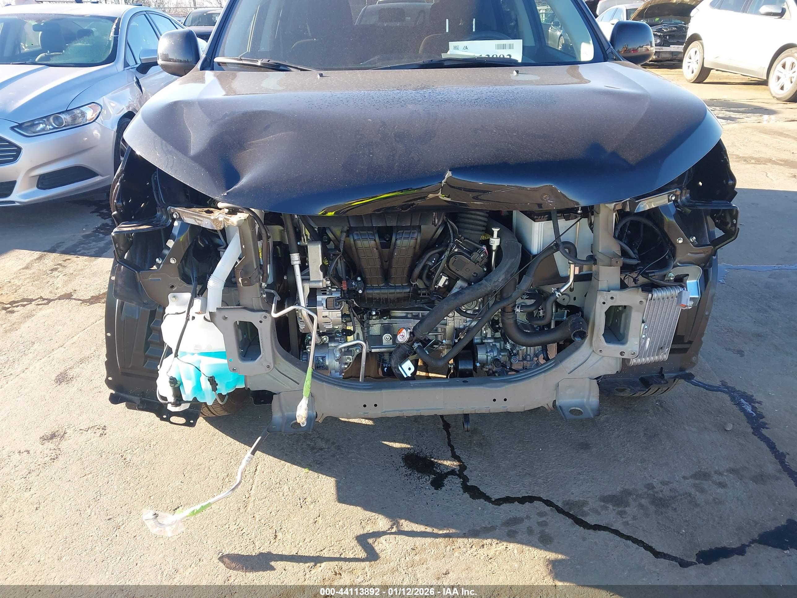 MITSUBISHI OUTLANDER image 6