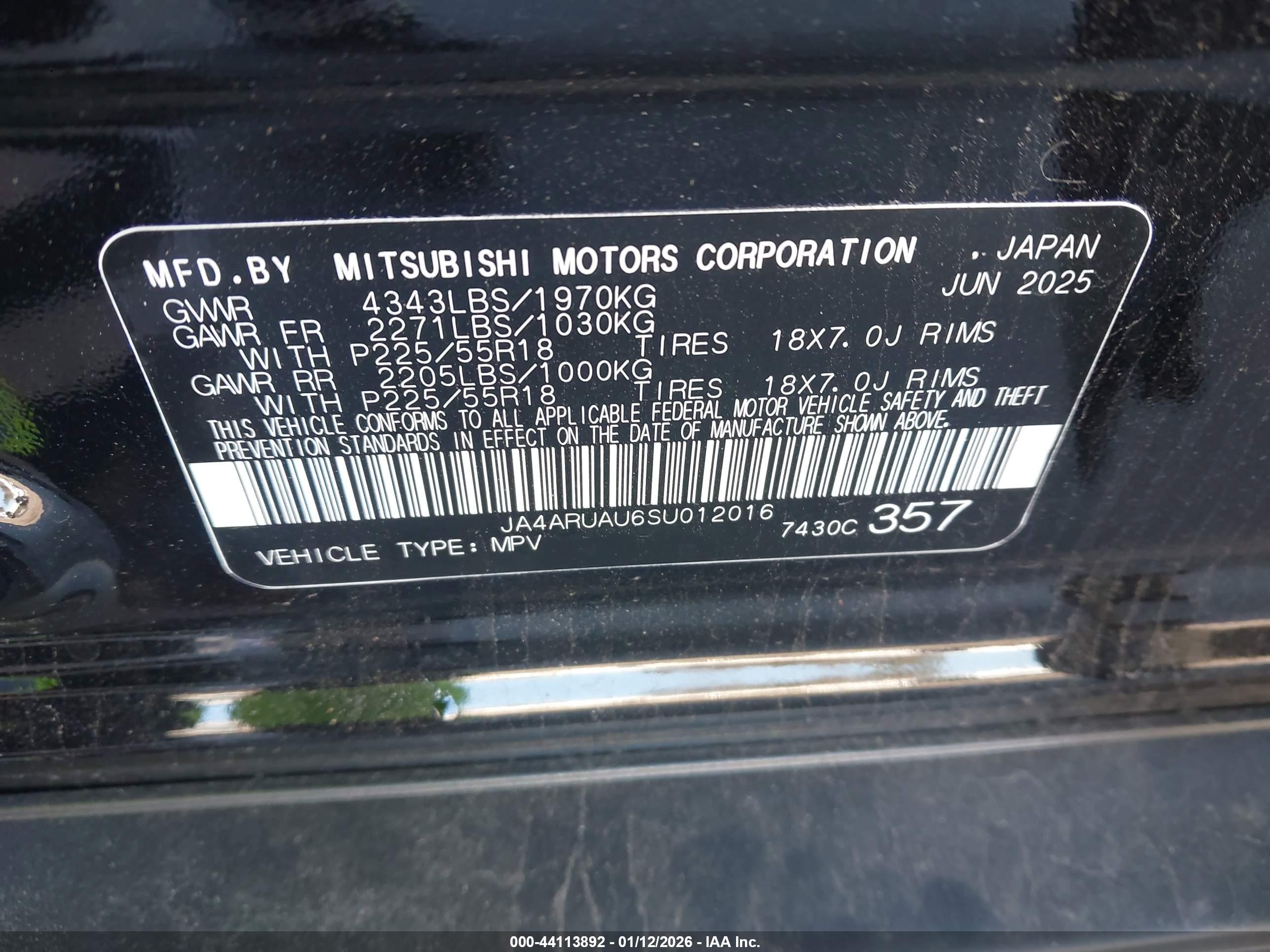 MITSUBISHI OUTLANDER image 9