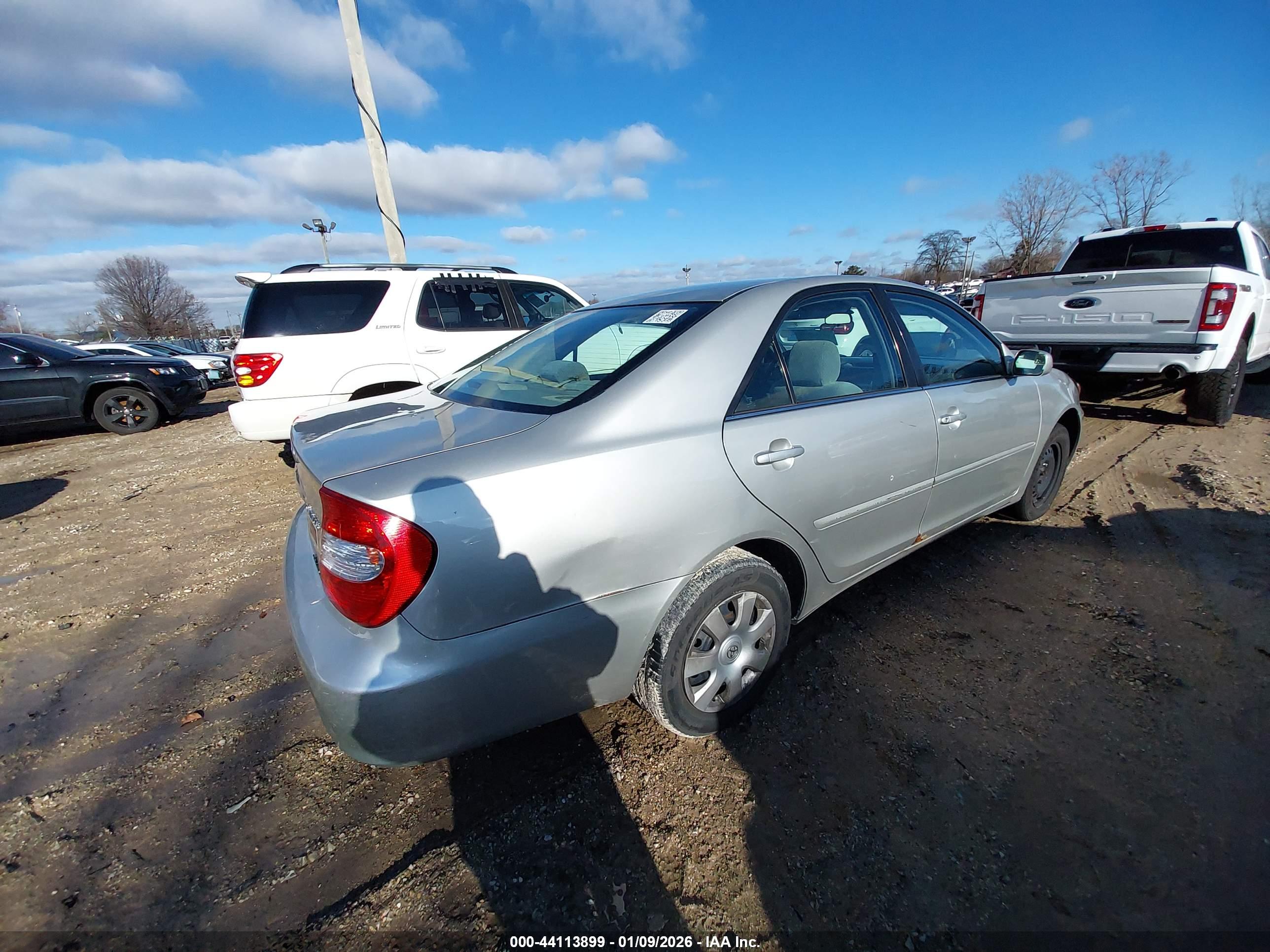 TOYOTA CAMRY image 4