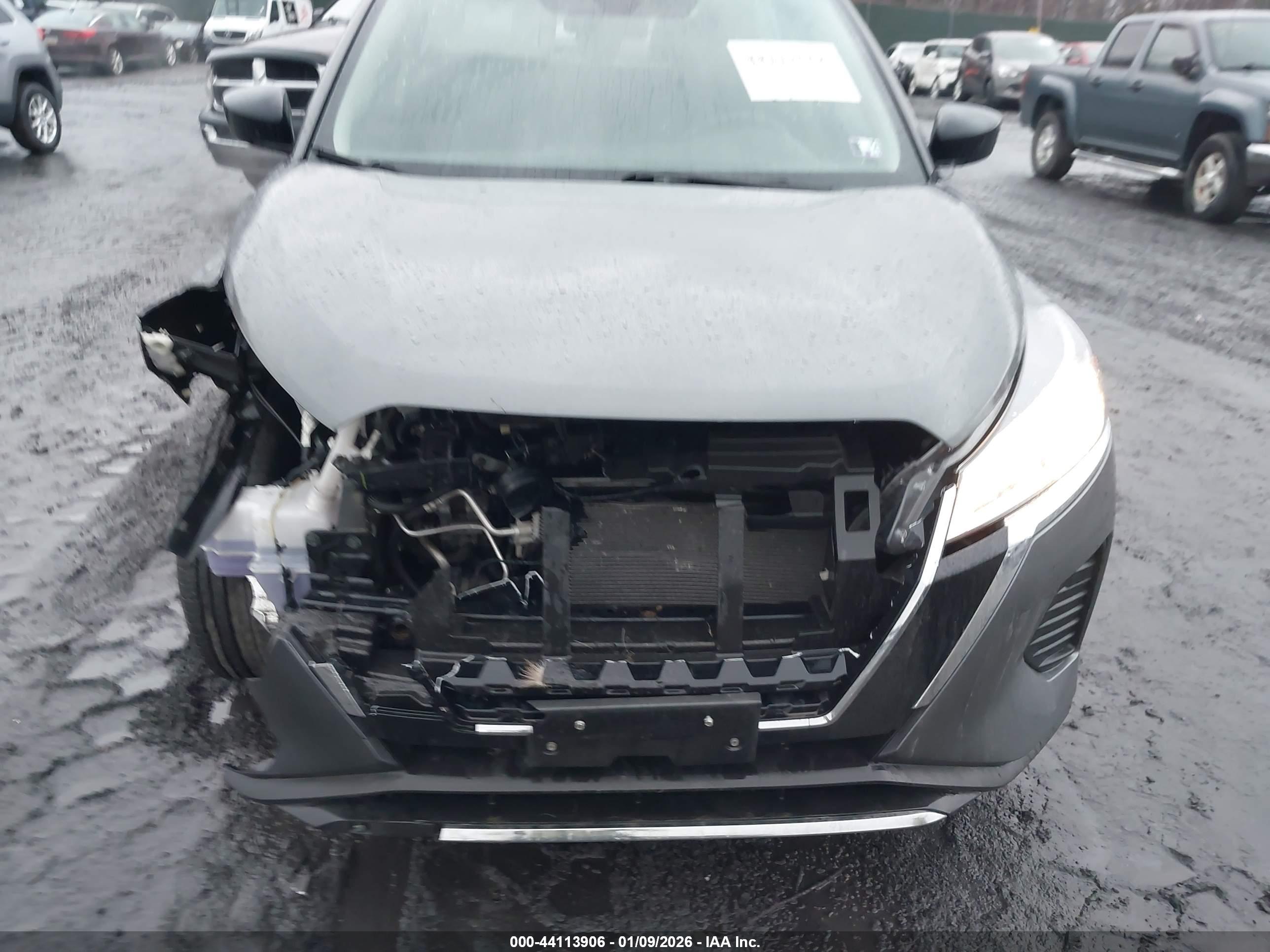 NISSAN KICKS image 6