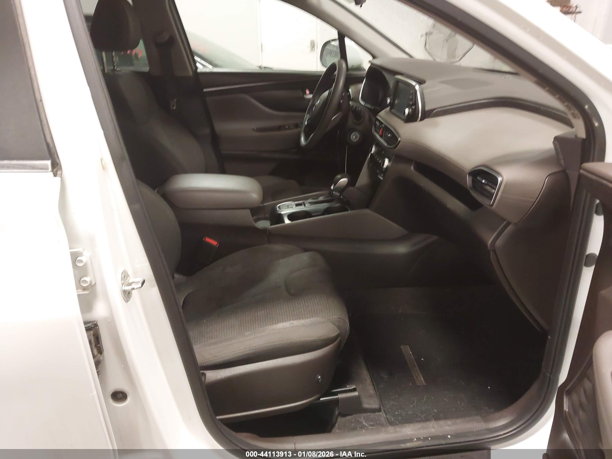 HYUNDAI SANTA image 5