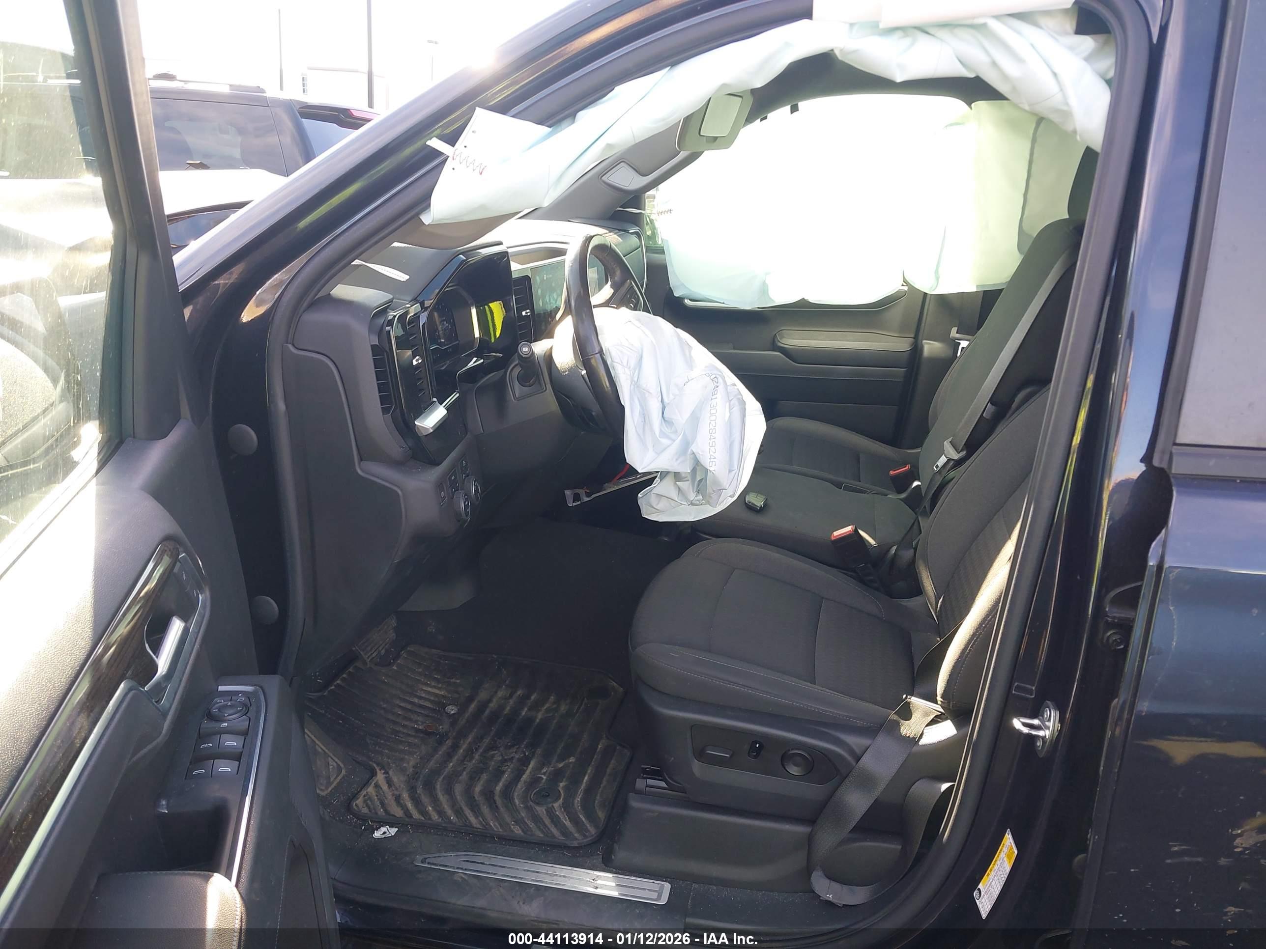 CHEVROLET SILVERADO image 5